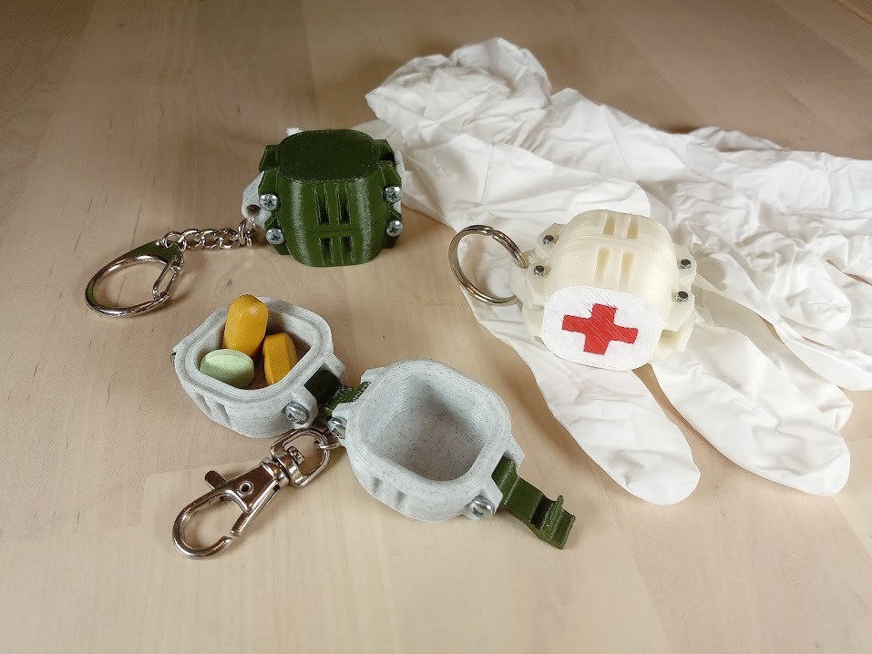 Miniatura 2 do modelo 3D Cute Rugged Box Keychain