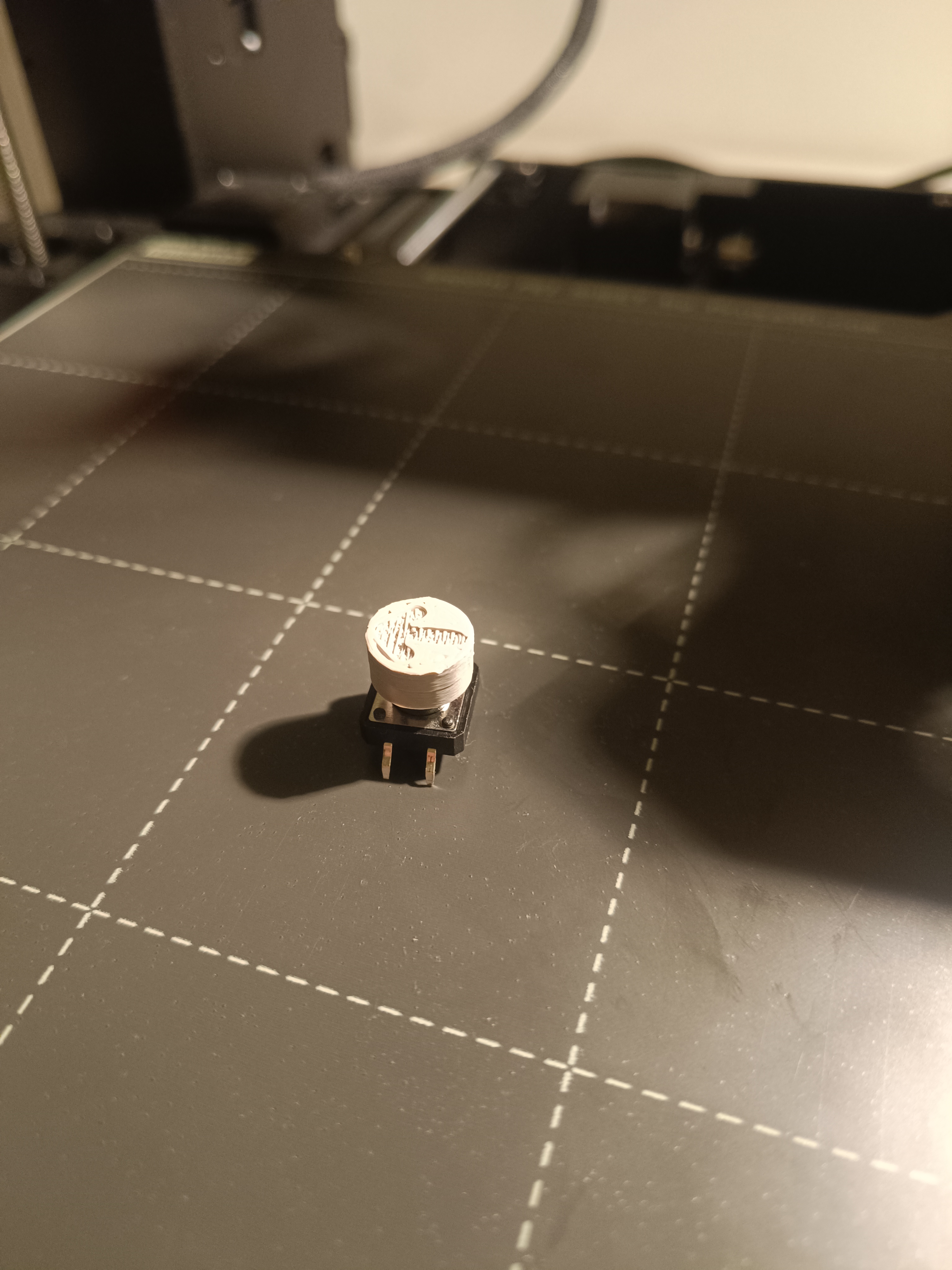 Miniatura 2 do modelo 3D Tactile Switch Push Button Cap With Arrow