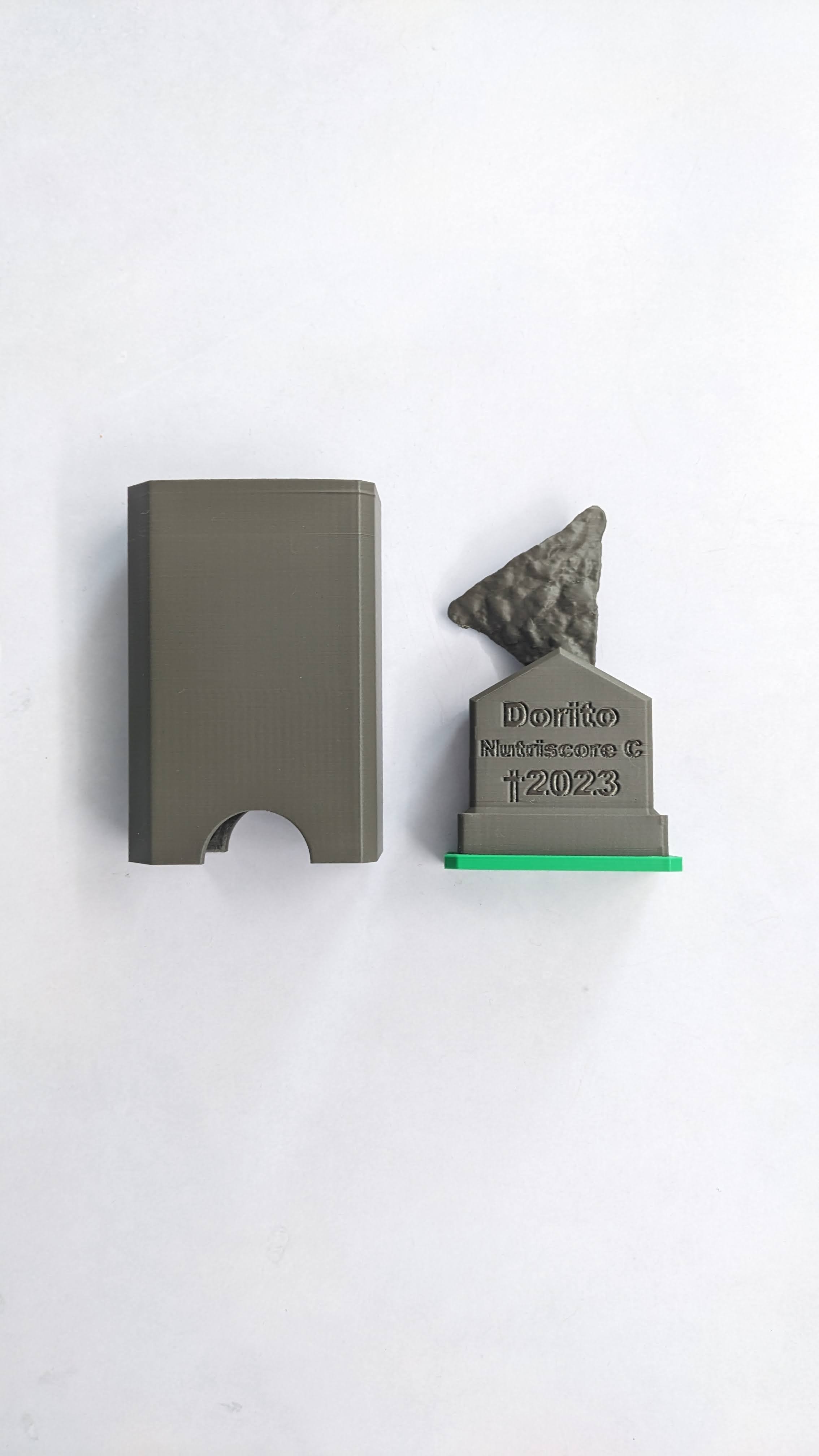 Miniatura 2 do modelo 3D Dorito tomb stone