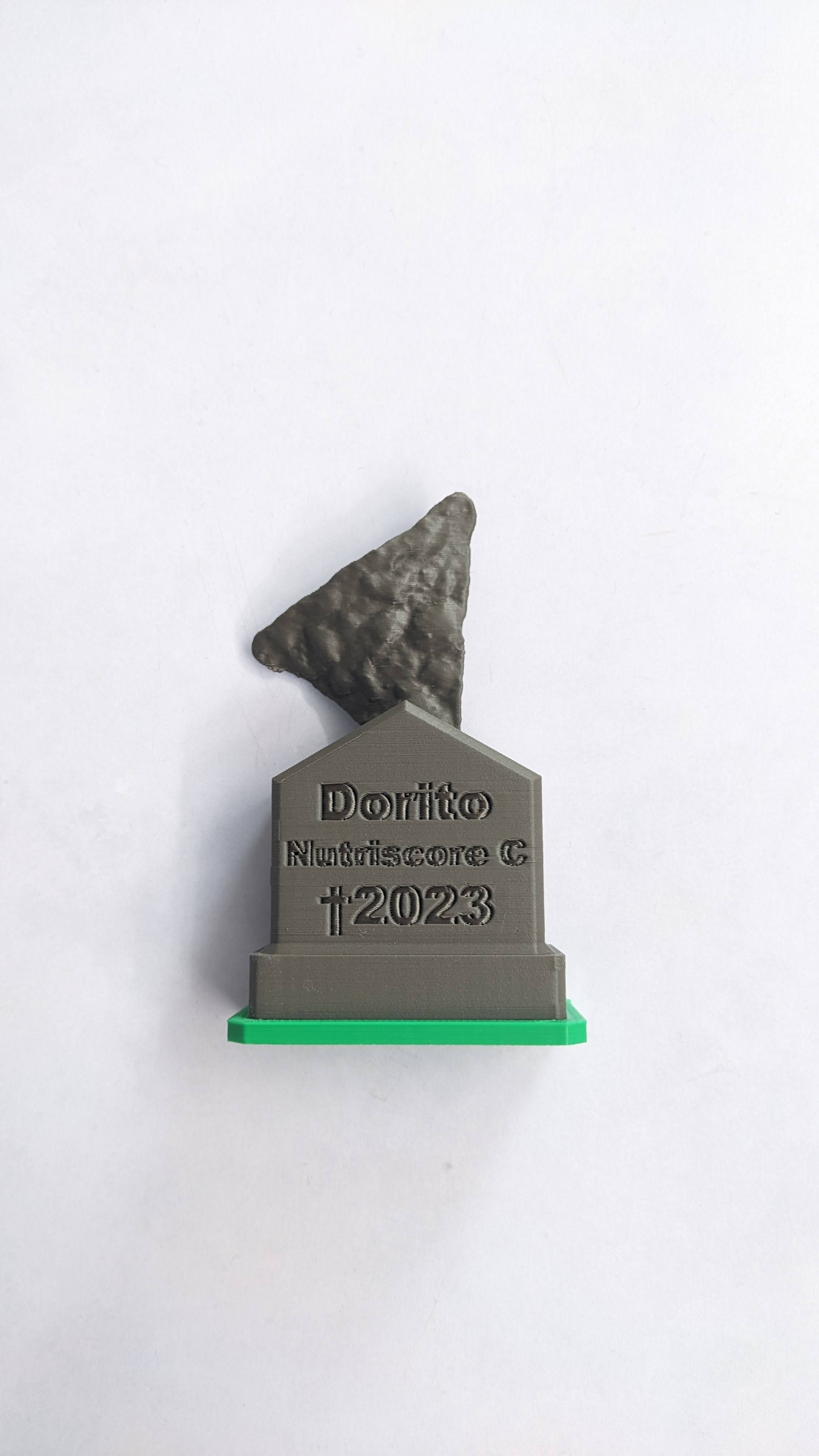 Miniatura 4 do modelo 3D Dorito tomb stone