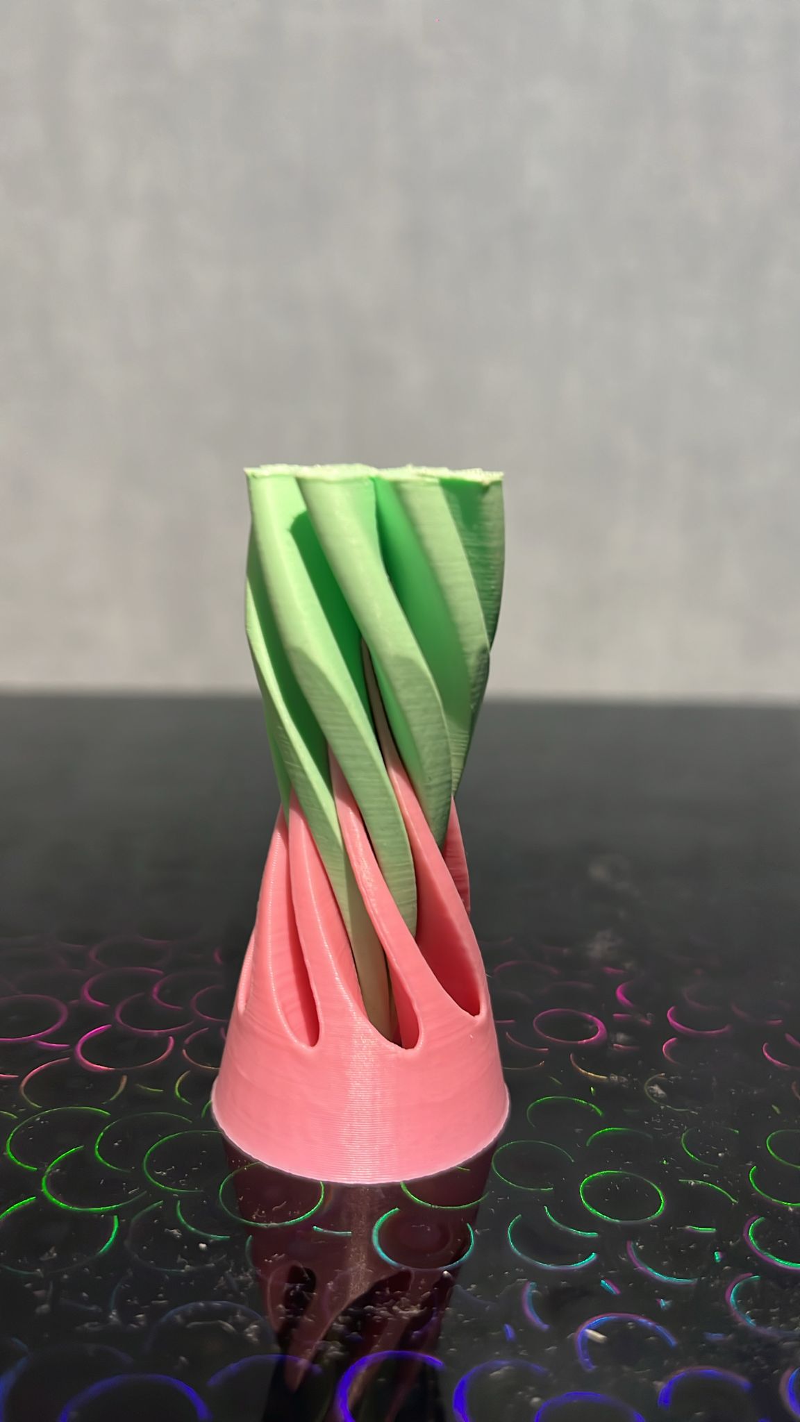 Miniatura 2 do modelo 3D impossible passthrough cone