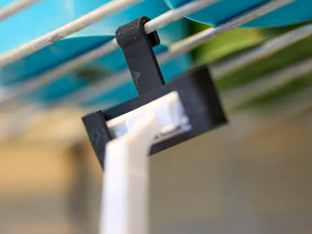 Razor Holder