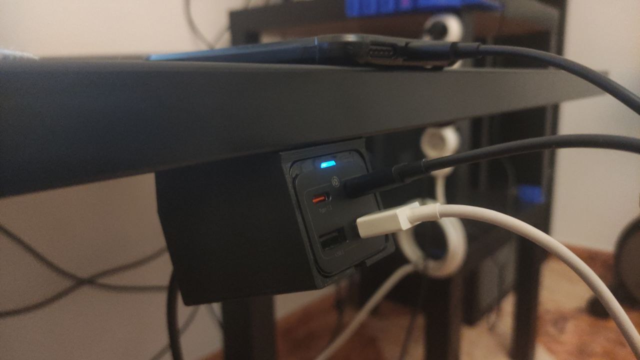Baseus 65w charger mount