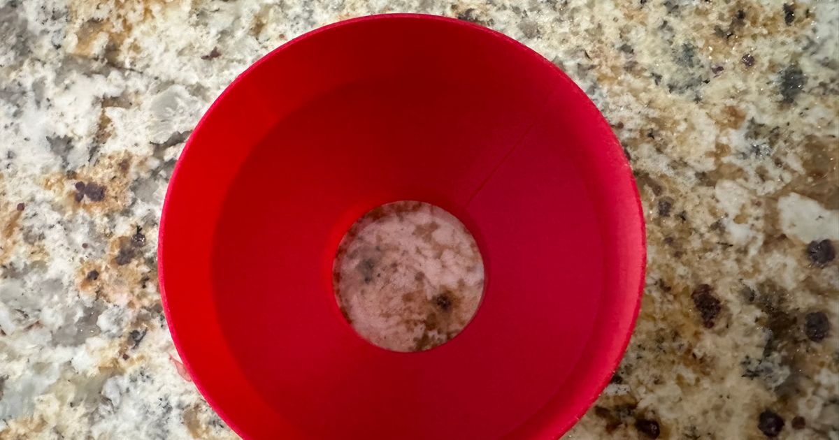 Desiccant funnel by Download free STL model