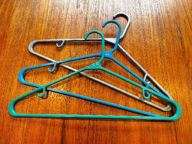 Clothes Hanger (for stackable printing)