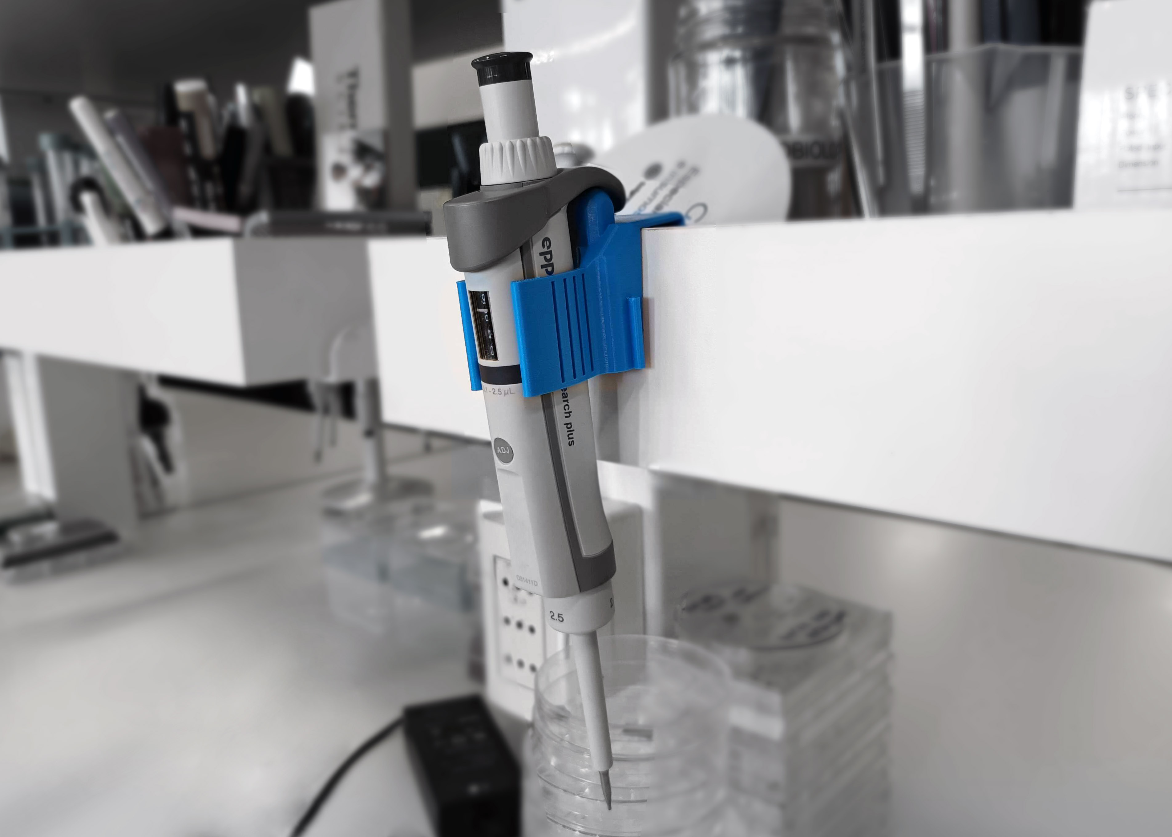 Adaptable Pipette Holders by LIBRE hub Download free STL model