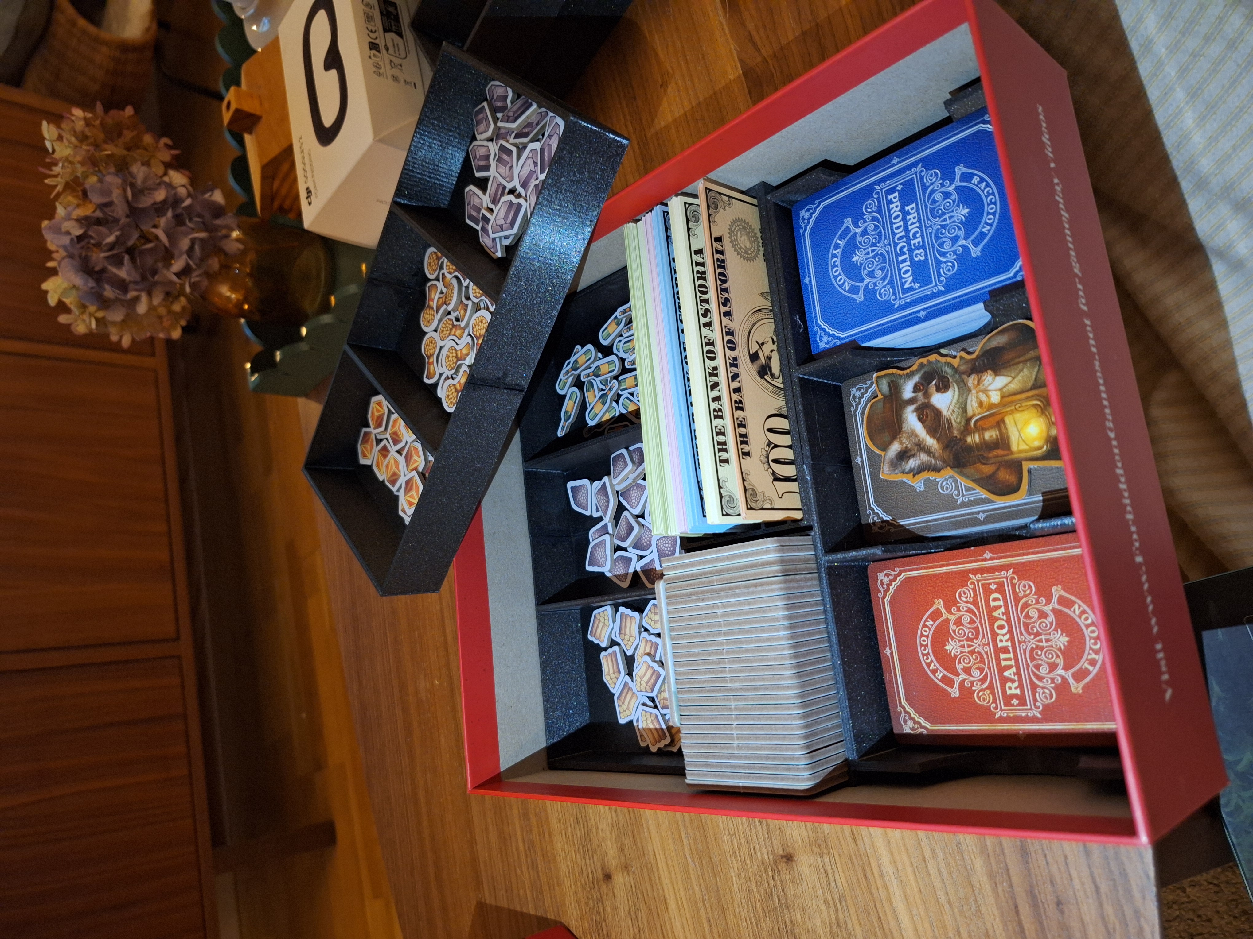 Raccoon Tycoon Box Organizer v2