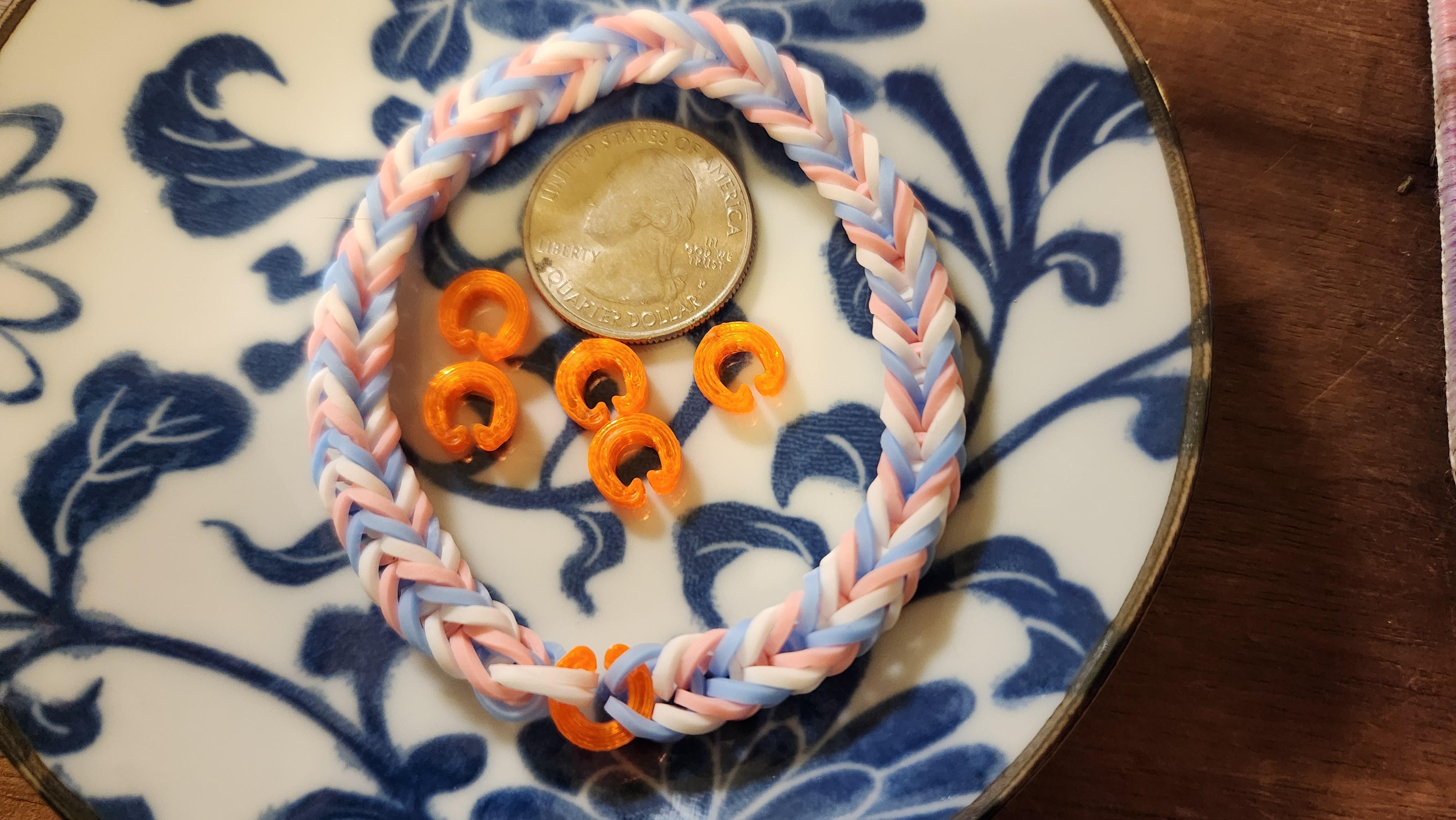 Loom band clip