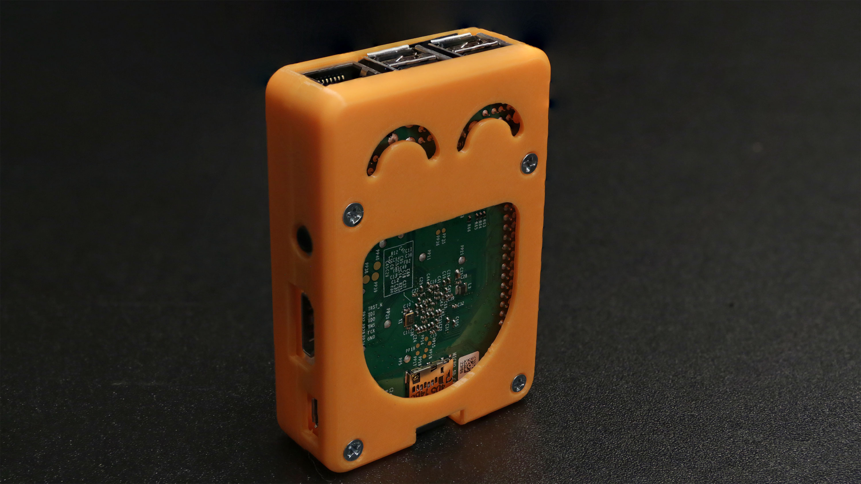 Miniatura 5 do modelo 3D Raspberry Pi B+ Face Case