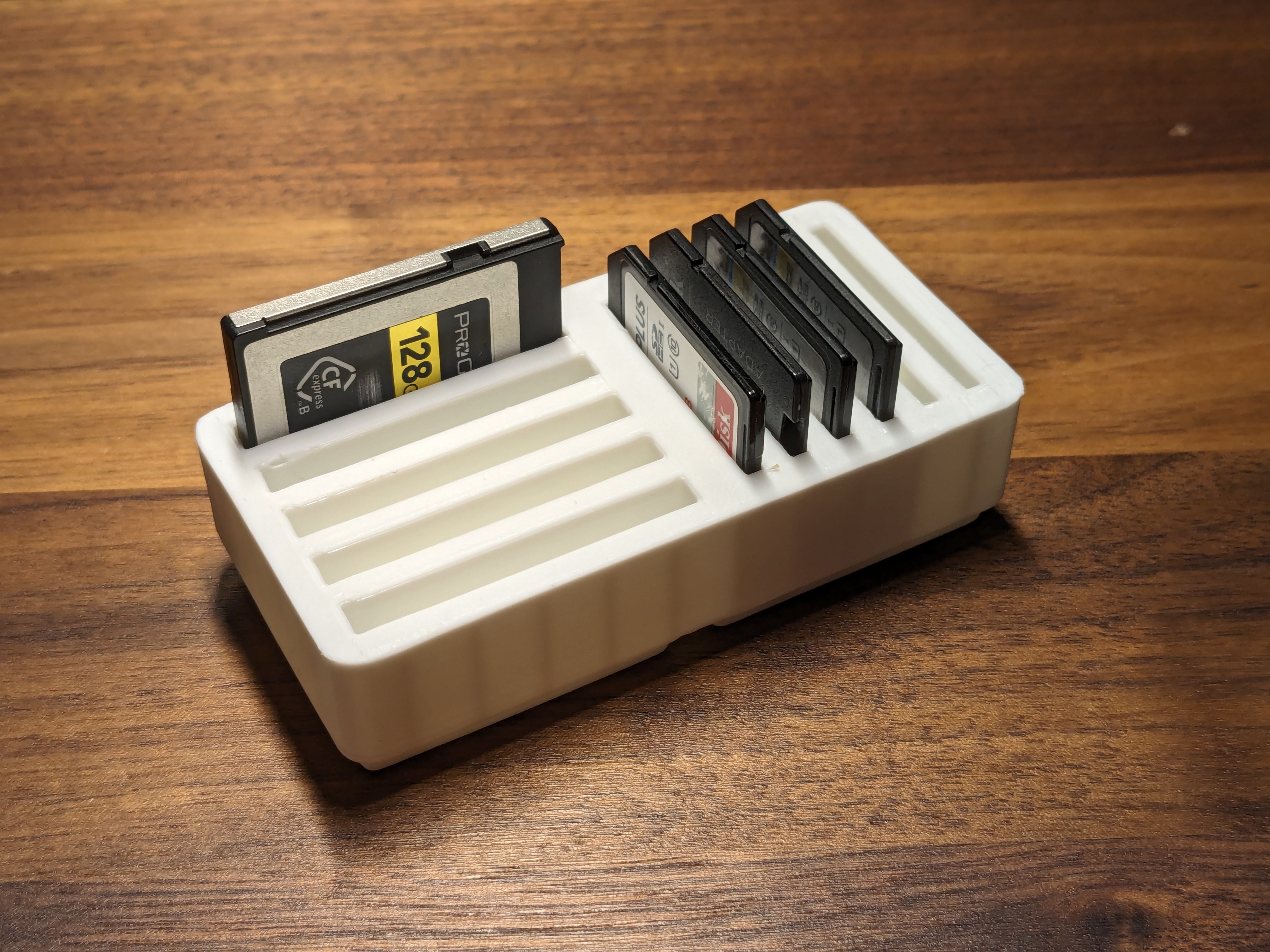Gridfinity CF Express Type B and SD Card Holder