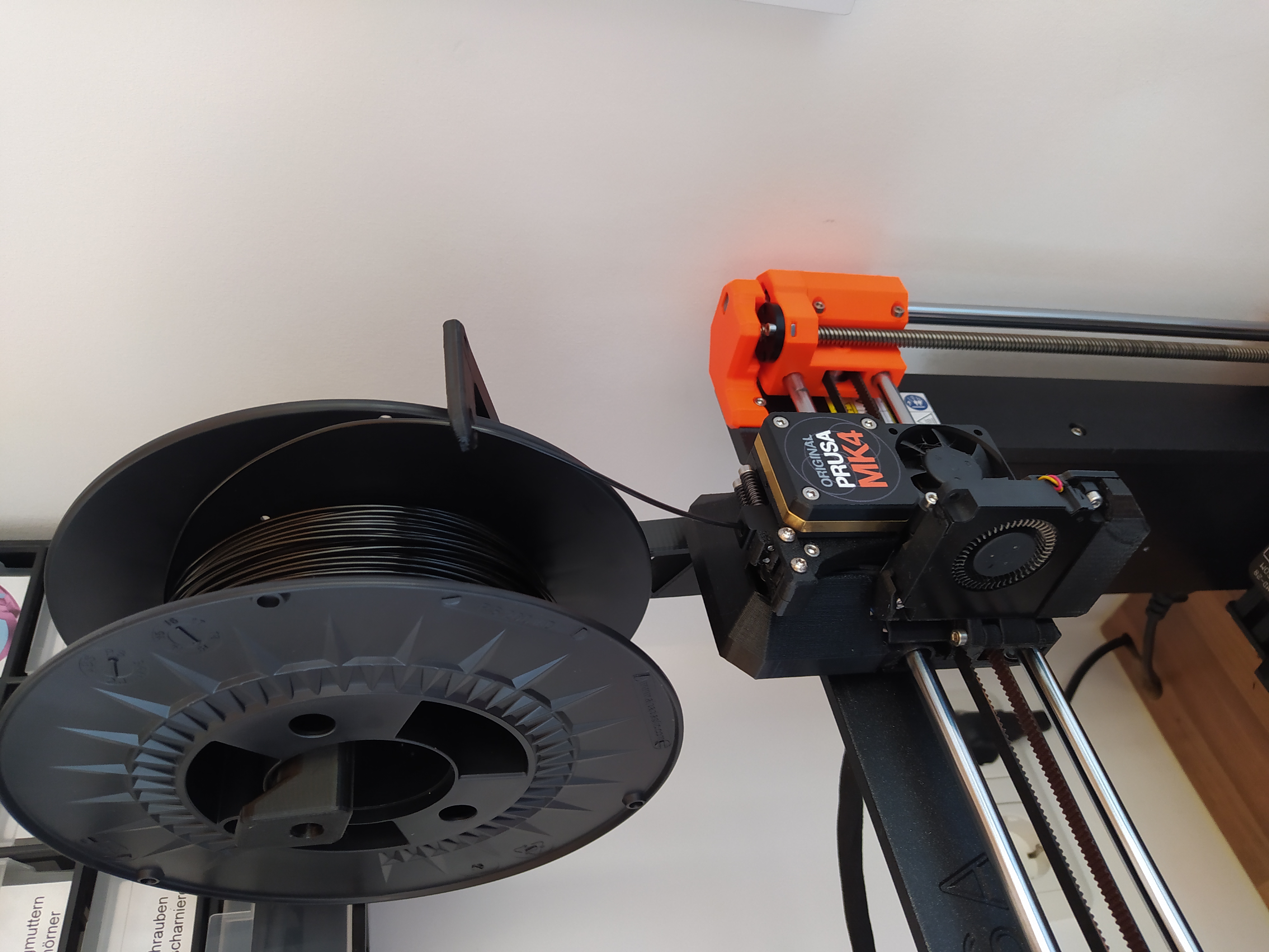 Spool holder with filament guide for Prusa MK4