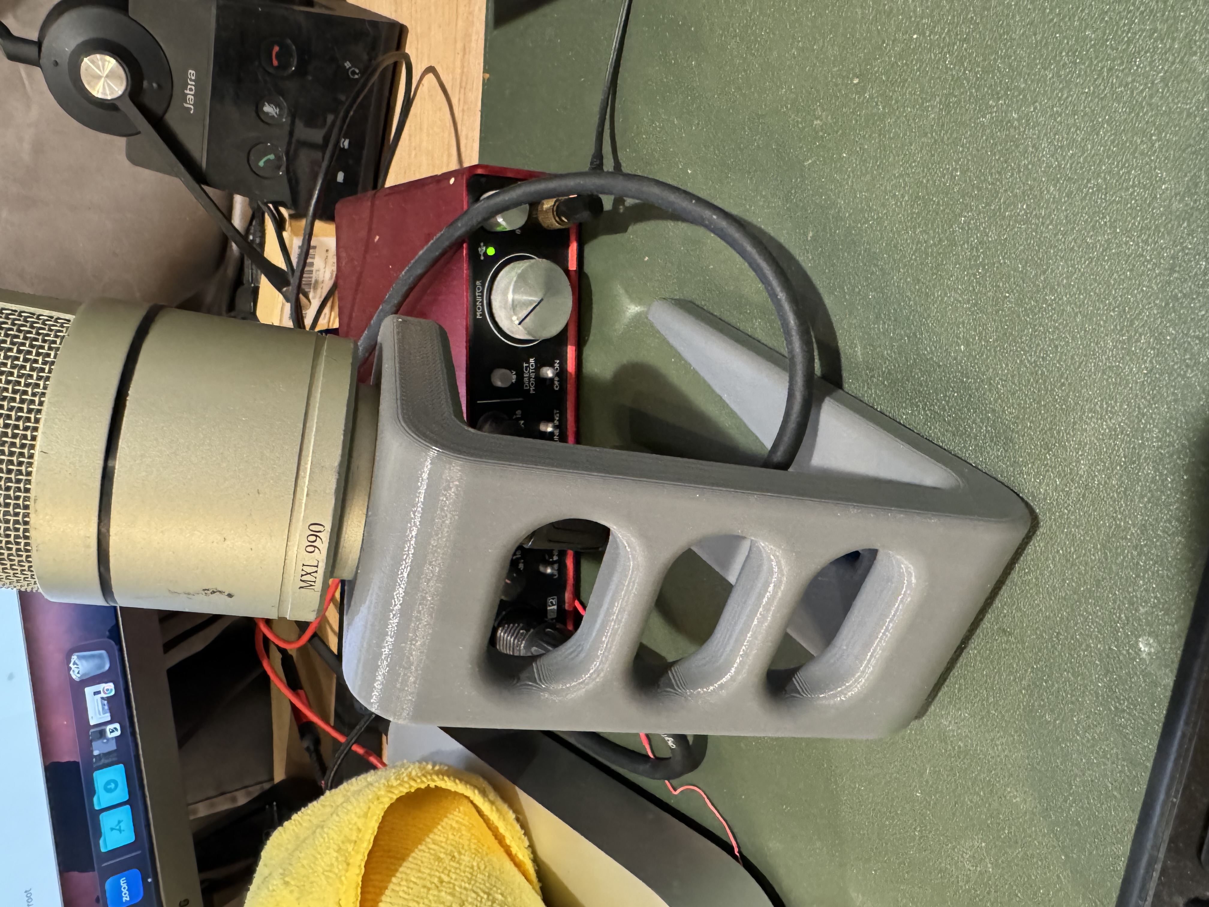 MXL 990 Microphone Desk Stand