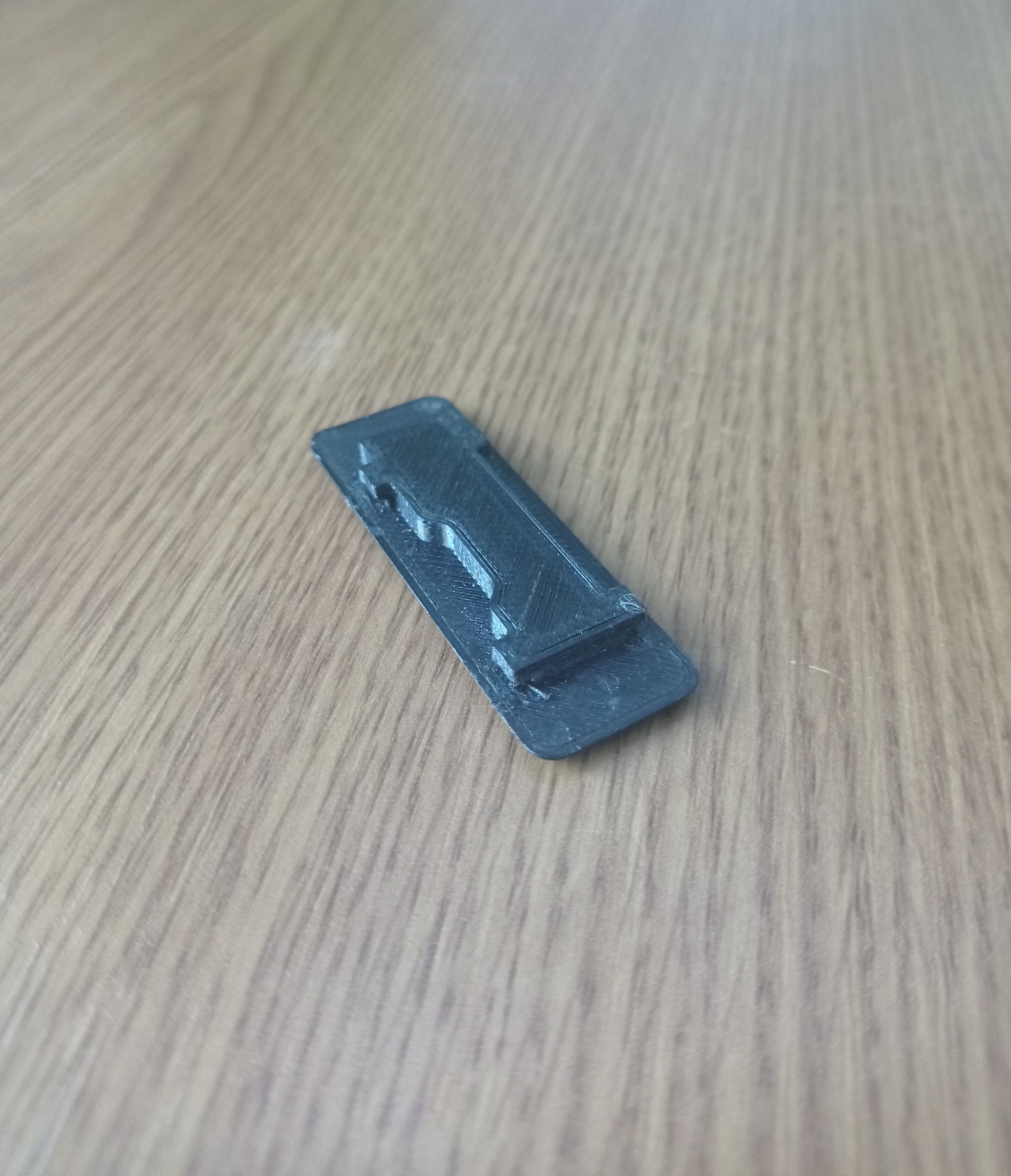 KIA Ceed roof plug