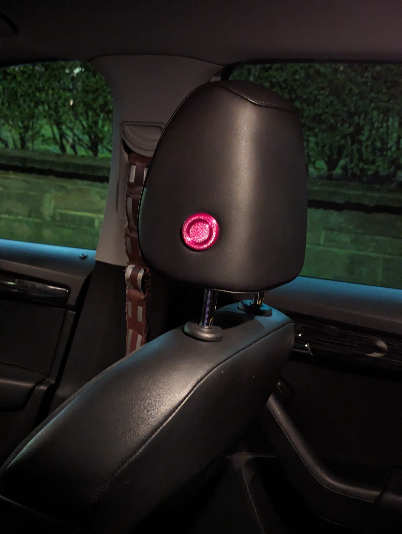 Head restraint adjustment button for Skoda Octavia Mk3 Estate