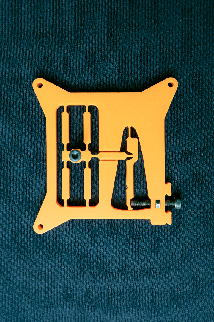 Linear motion with compliant mechanism by FrancescoFeltrin Download free STL model