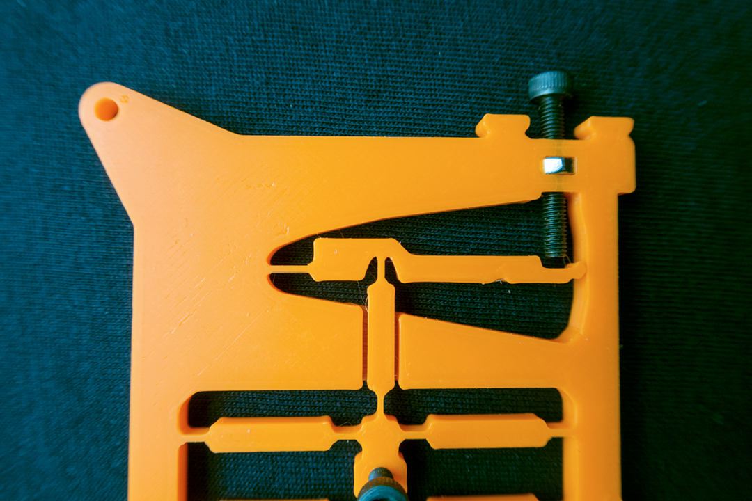 Linear motion with compliant mechanism by FrancescoFeltrin Download free STL model