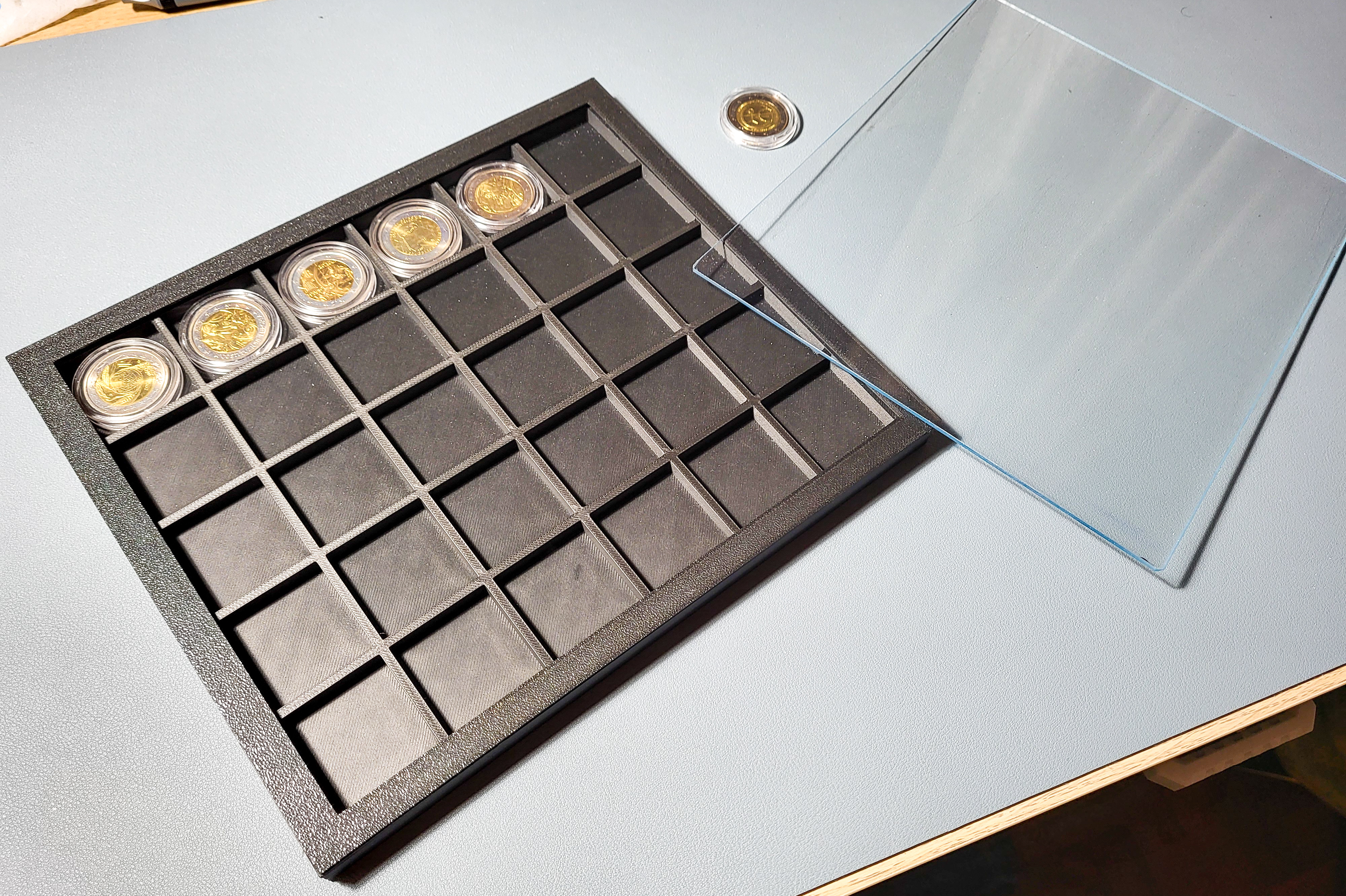 Box for collectible coins (euro)