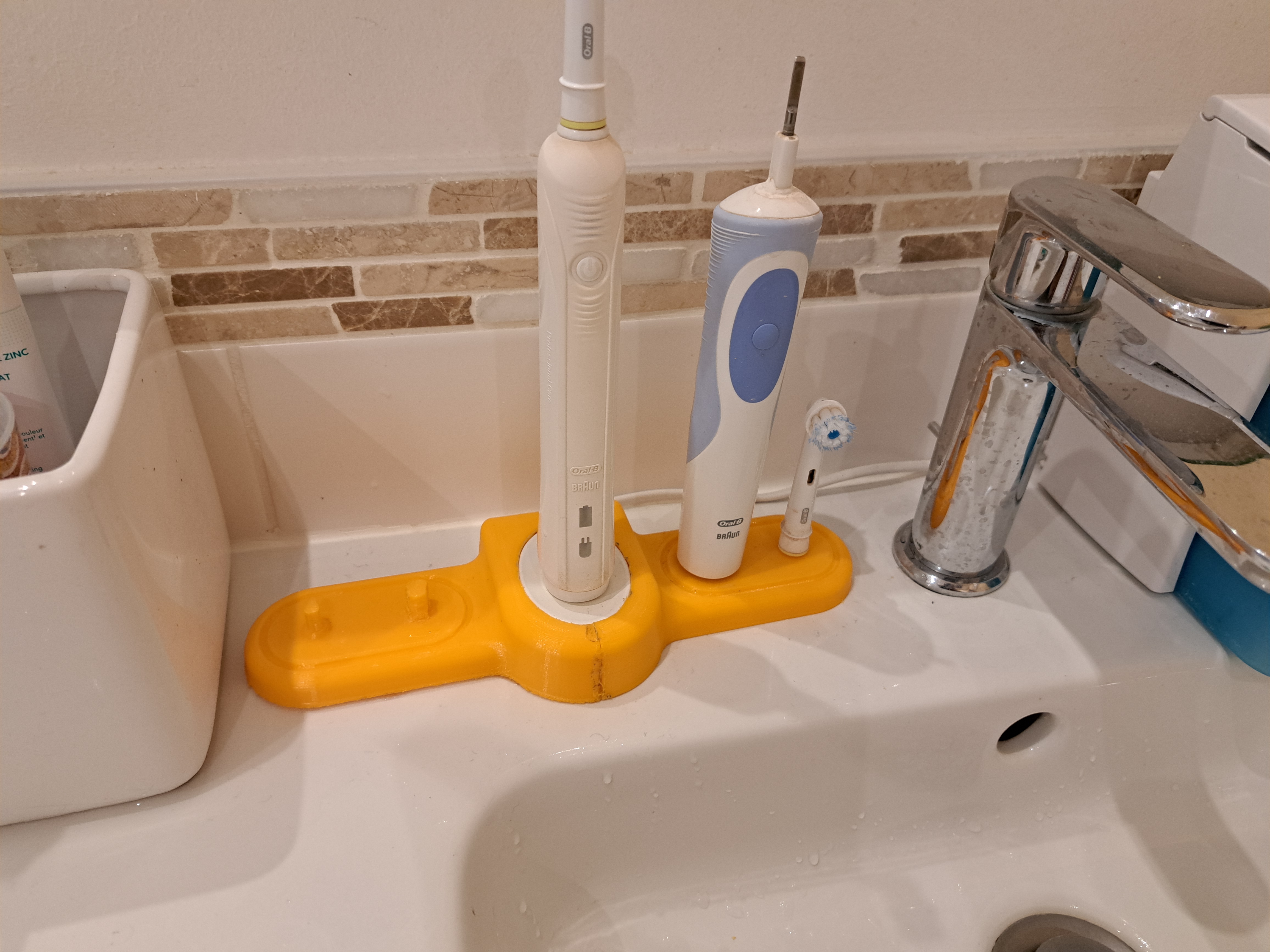 Oral B toothbrush holder