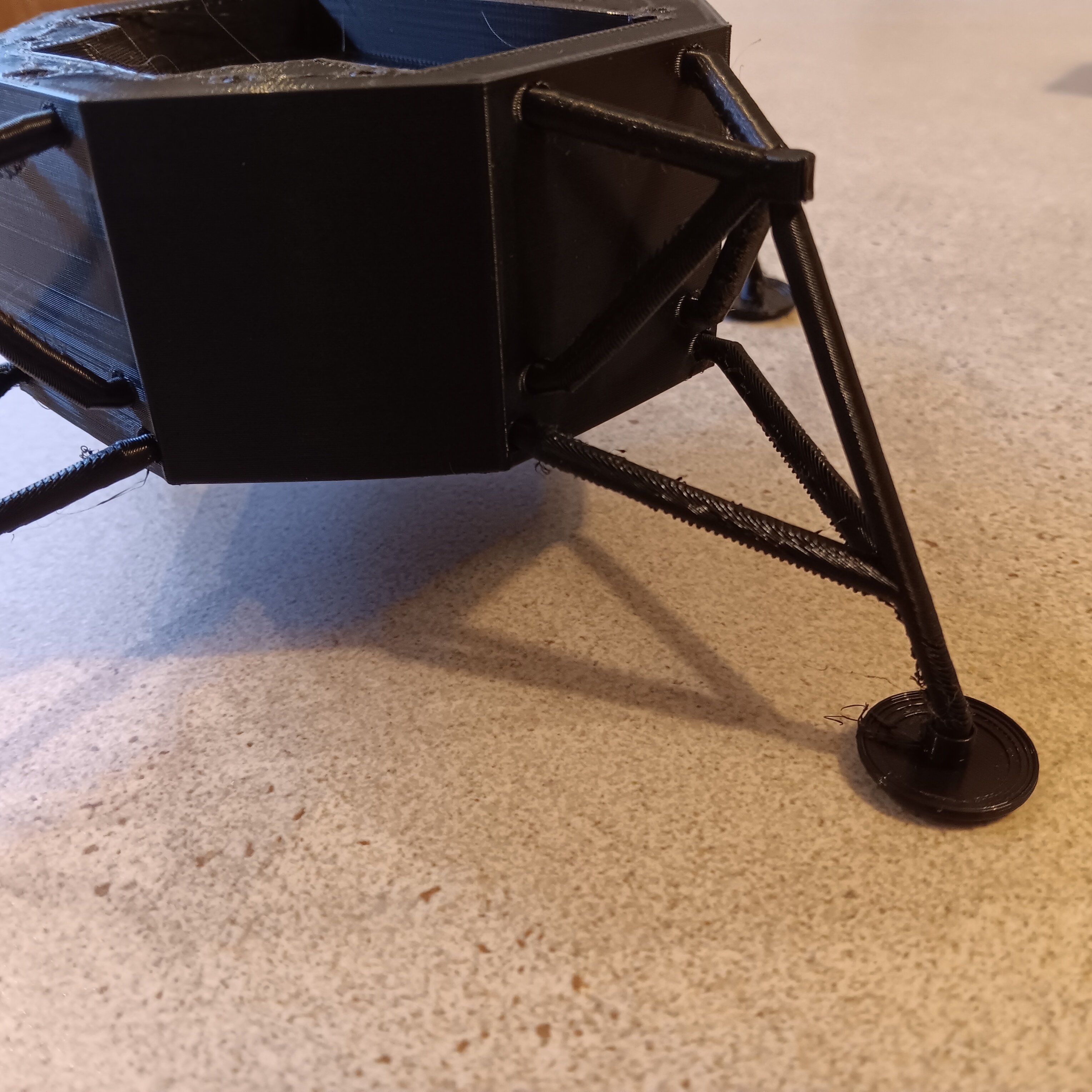 Apollo 11 Lunar Lander By Runningturtle08 Download Free STL Model apollo-11-lunar-lander-by-runningturtle08-download-free-stl-model