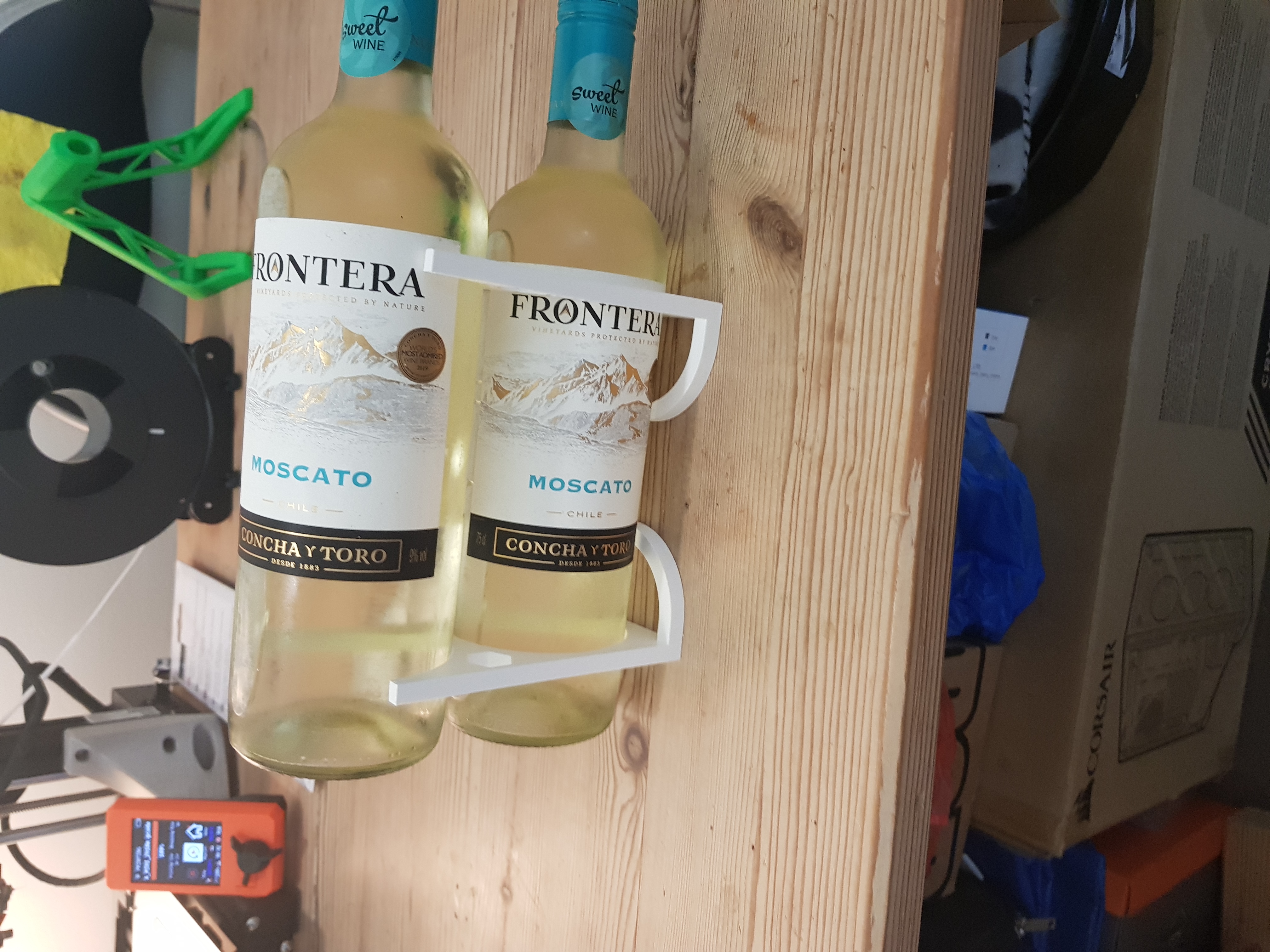 Double Winebottle Holder
