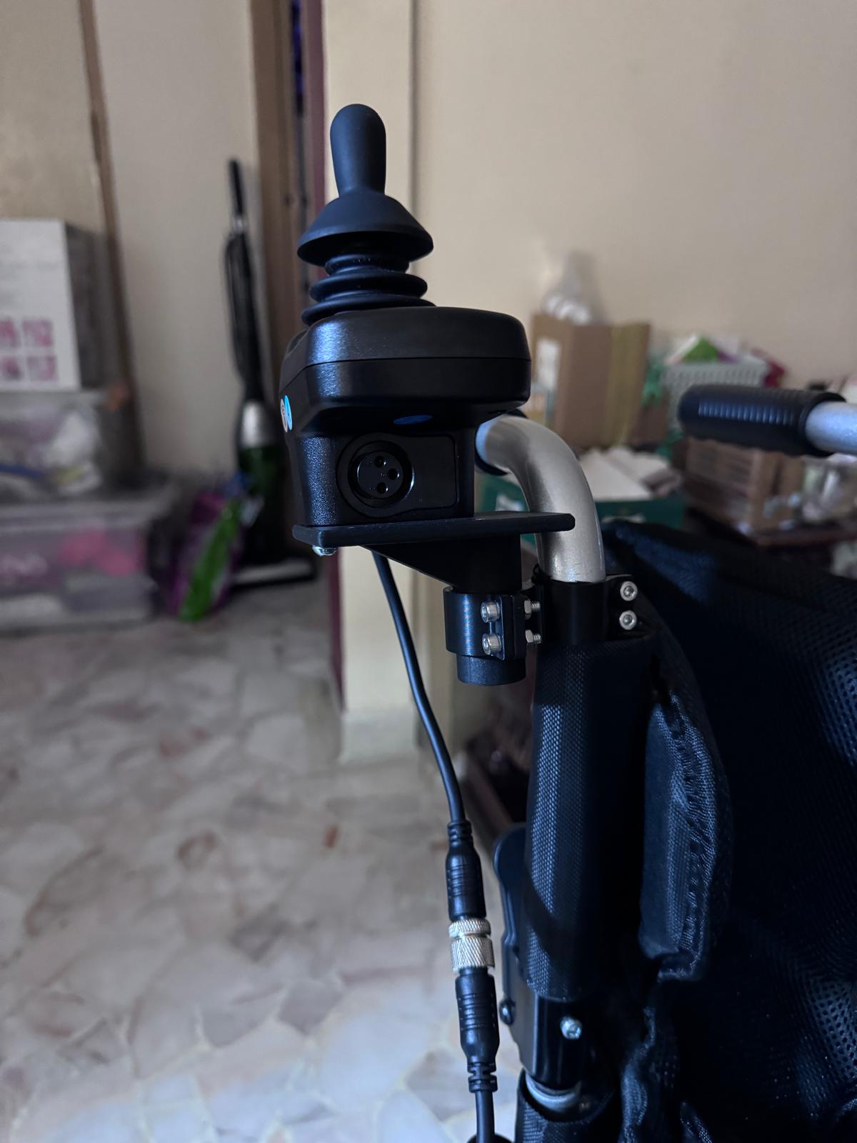 Generic WheelChair Controller Mount — miniatura 7