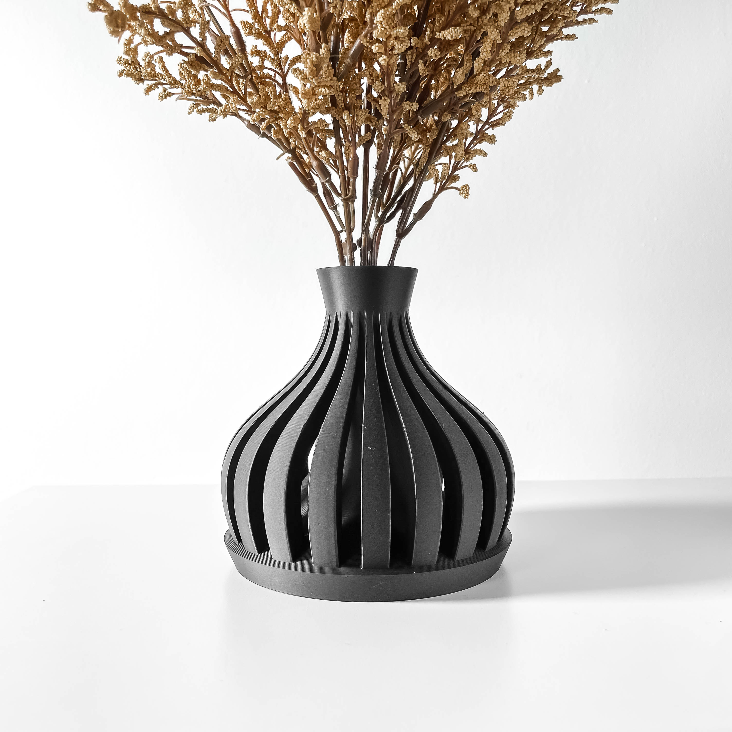 The Lumi Short Vase, Modern and Unique Home Decor for Dried and ...
