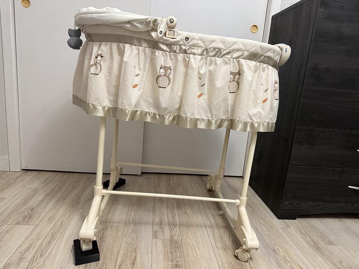 Bassinet riser by NicolasMaheu Download free STL model