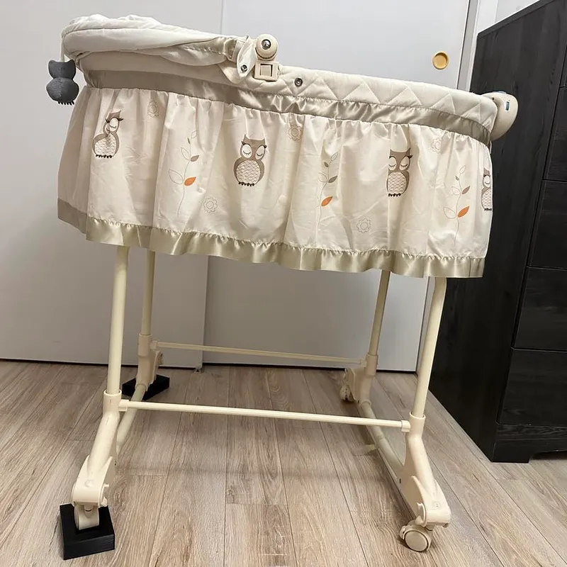 Bily shop owl bassinet