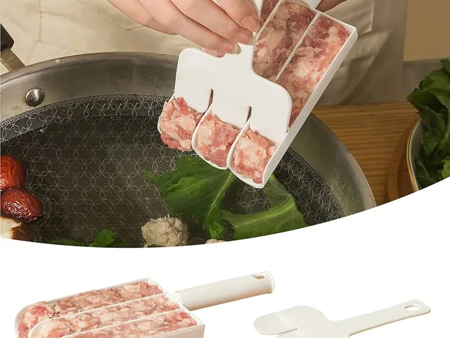 Meatball maker kitchen tool