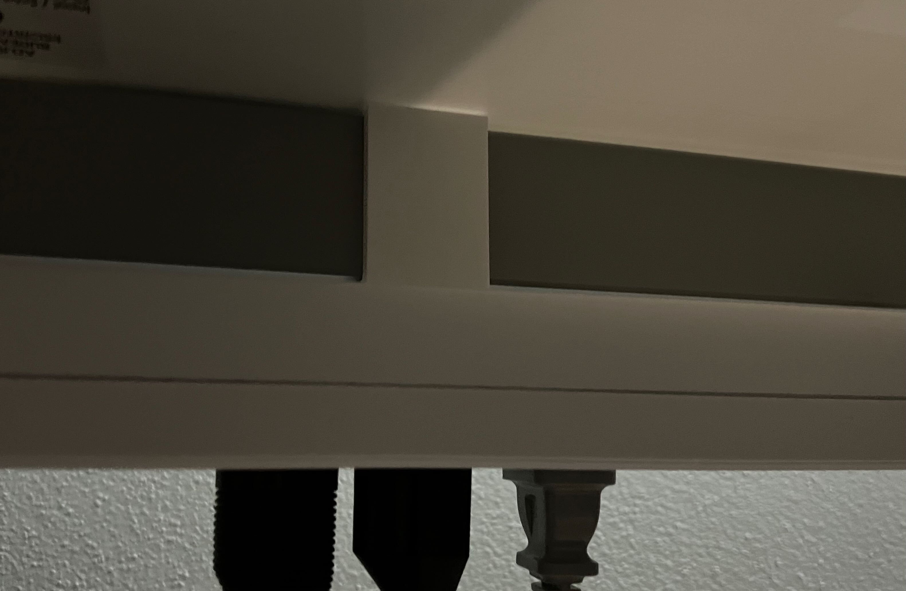 Tresanti Desk Clip - Long Bar