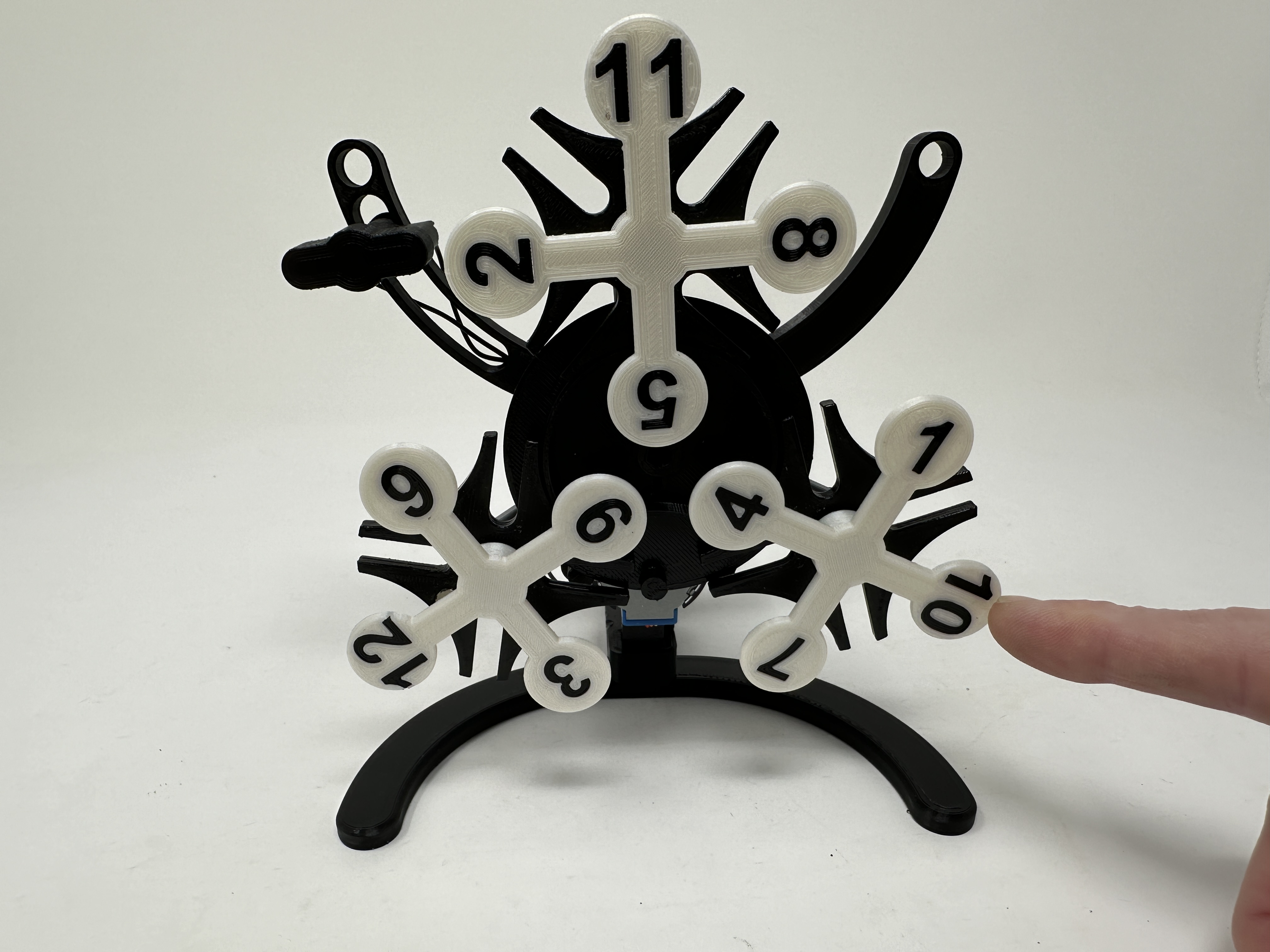 Miniatura 21 do modelo 3D Geneva Clock.
