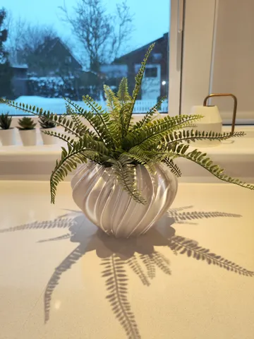 Wave vase