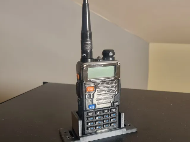 Baofeng UV-5R Holder