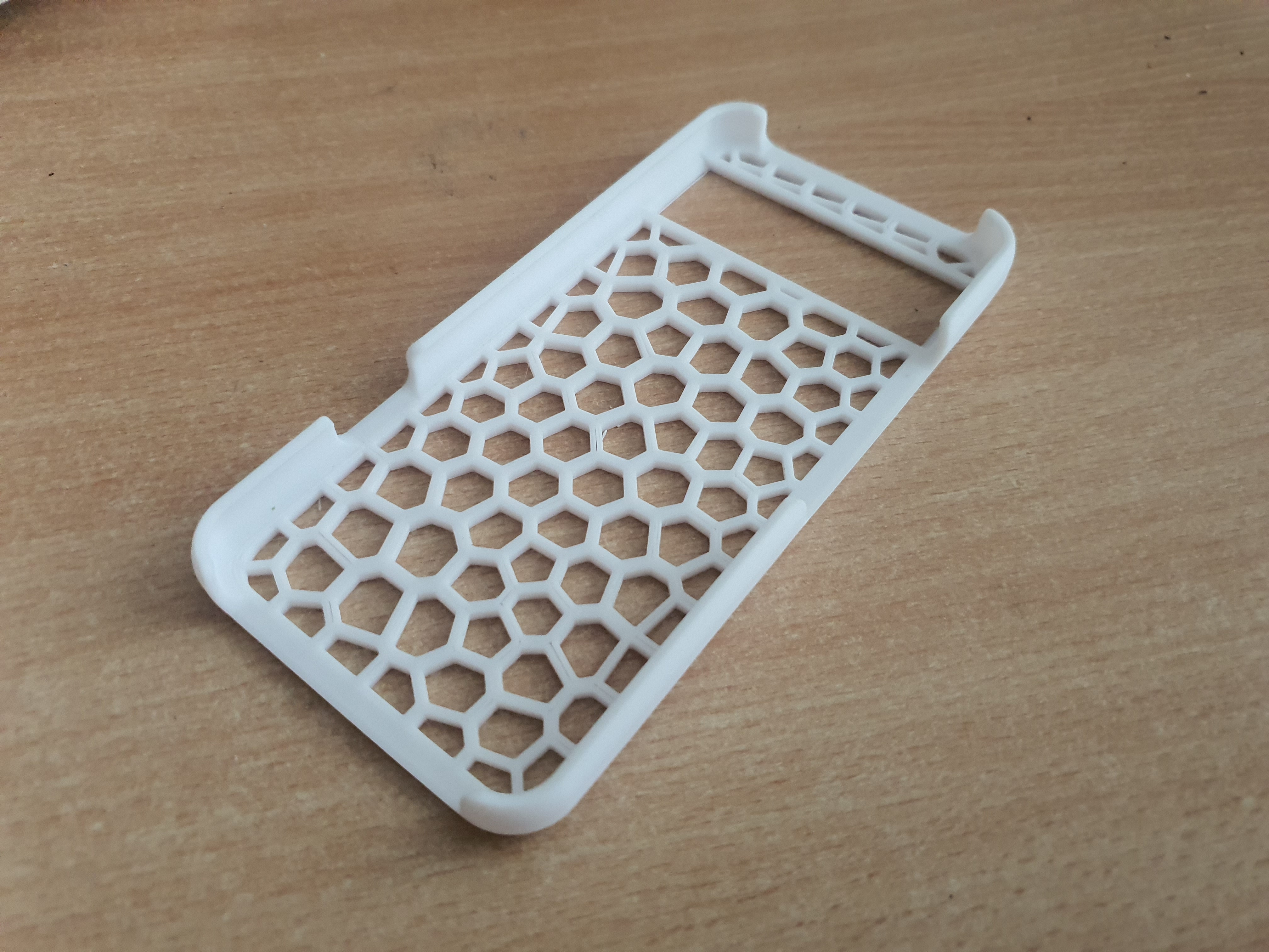 Pixel 8 voronoi case