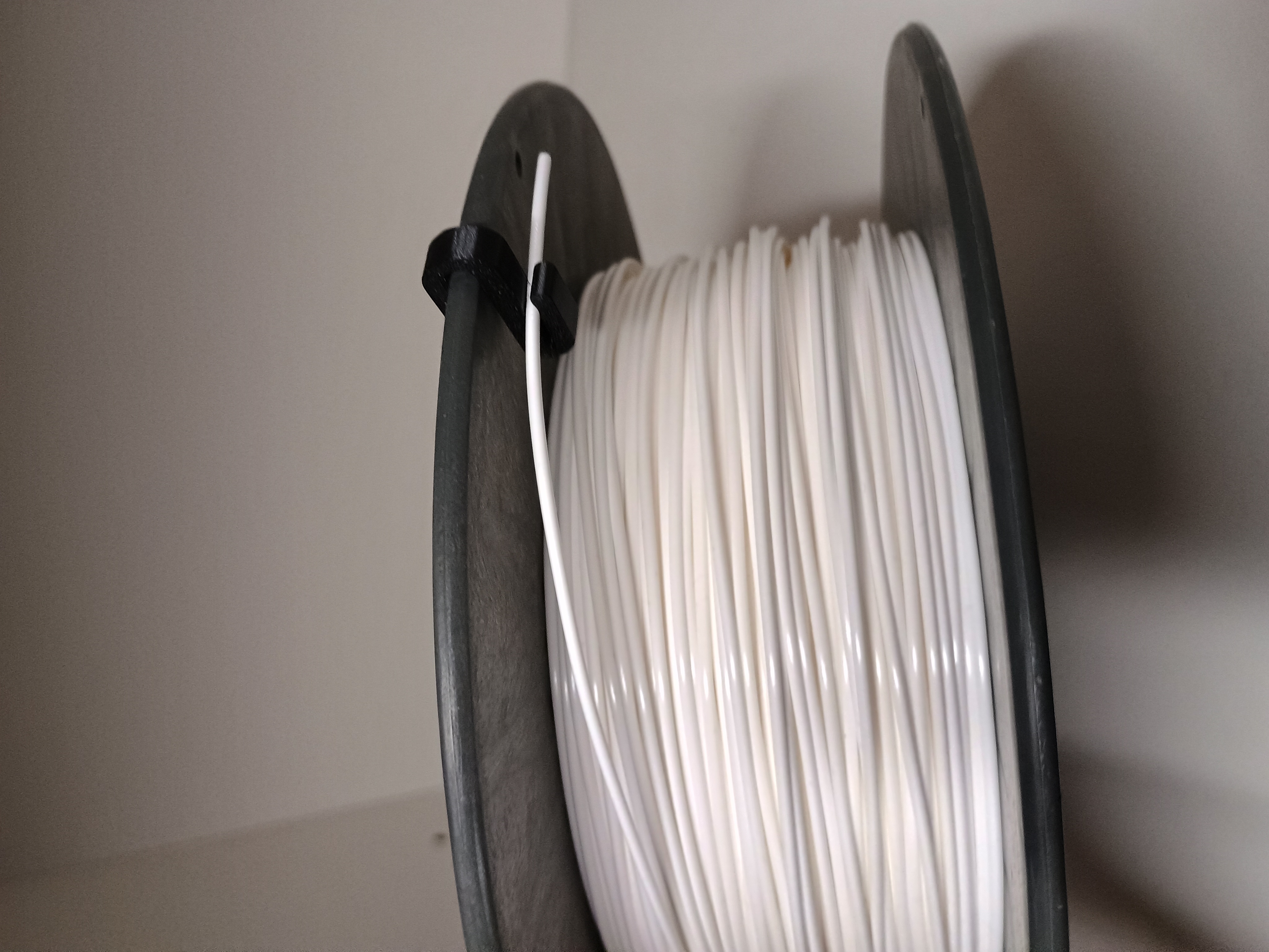 Light Filament Clip