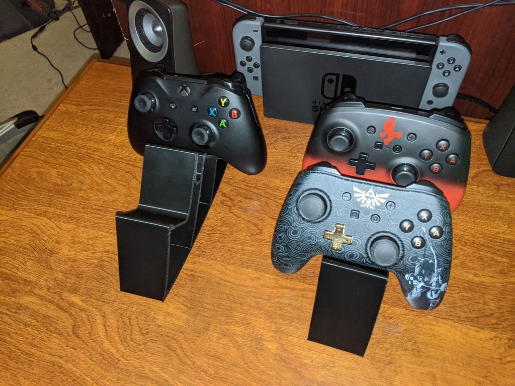 Miniatura 2 do modelo 3D Dual Controller Stand