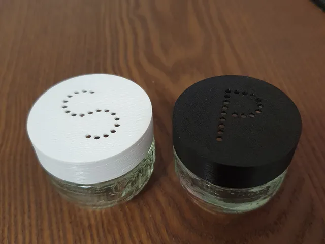 Glück Mini Salt and Pepper Shakers, Glück Mini Salz und Pfeffer Streuer