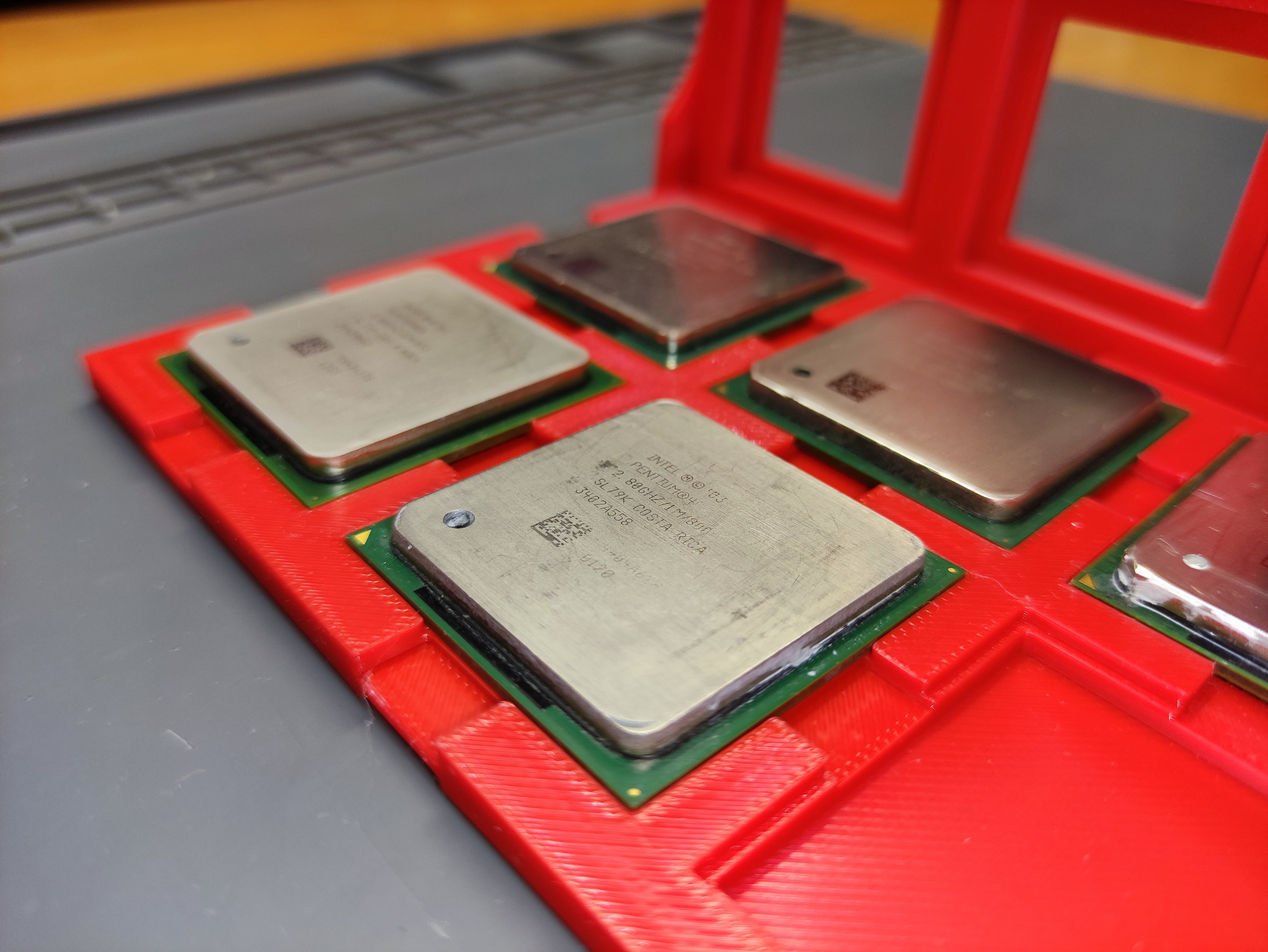 Miniatura 2 do modelo 3D CPU Box for Pentium 4 (Socket 478)