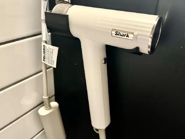 Shark Speed Style Hair Dryer Adhesive Mount