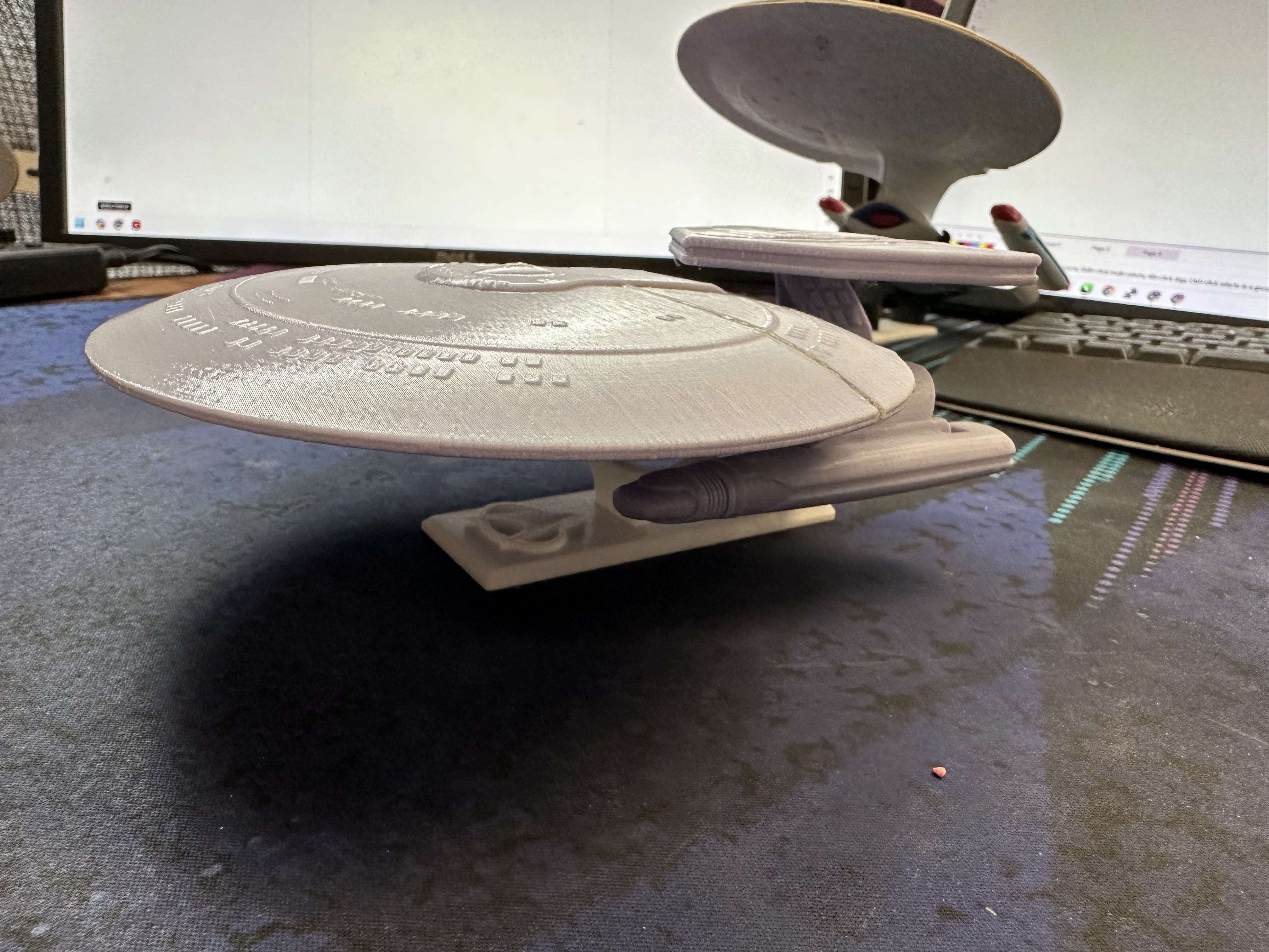 Star Trek Galaxy/Nebula Class Model Stands by Stephan | Download free ...