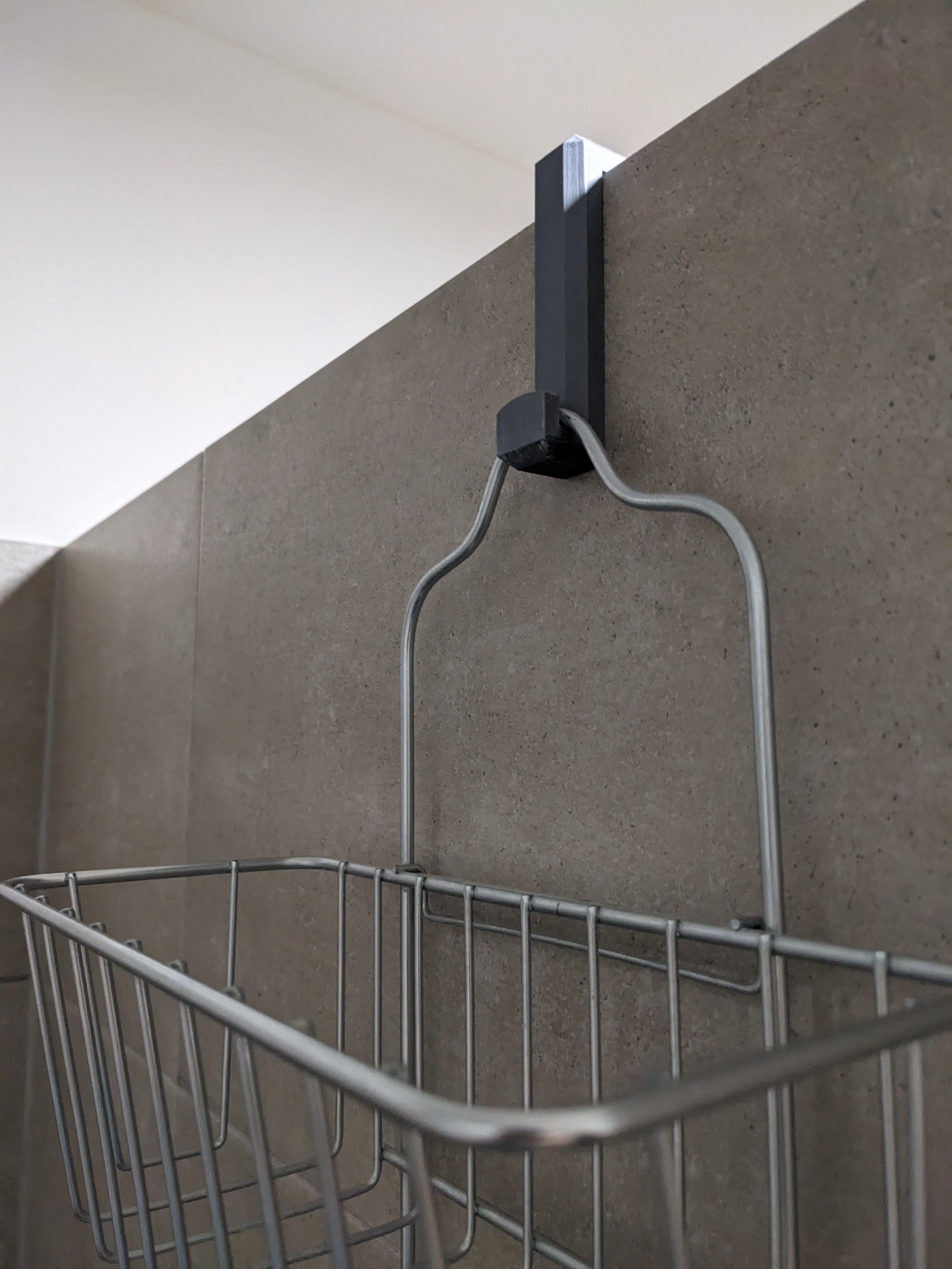 Hook for shower shelfs — thumbnail 2