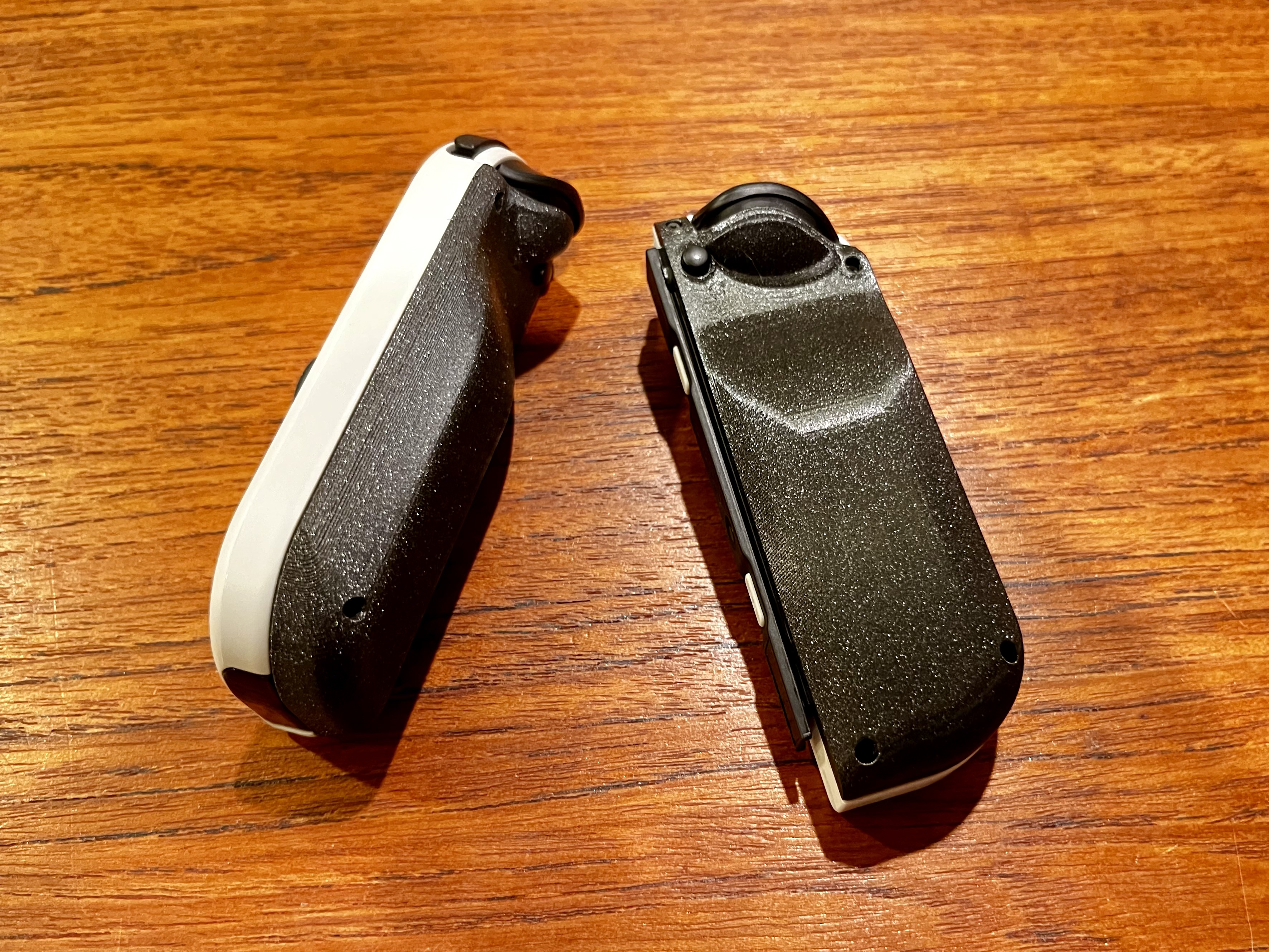 Rear Joy-Con Shell Ergo Grips 3D model thumbnail