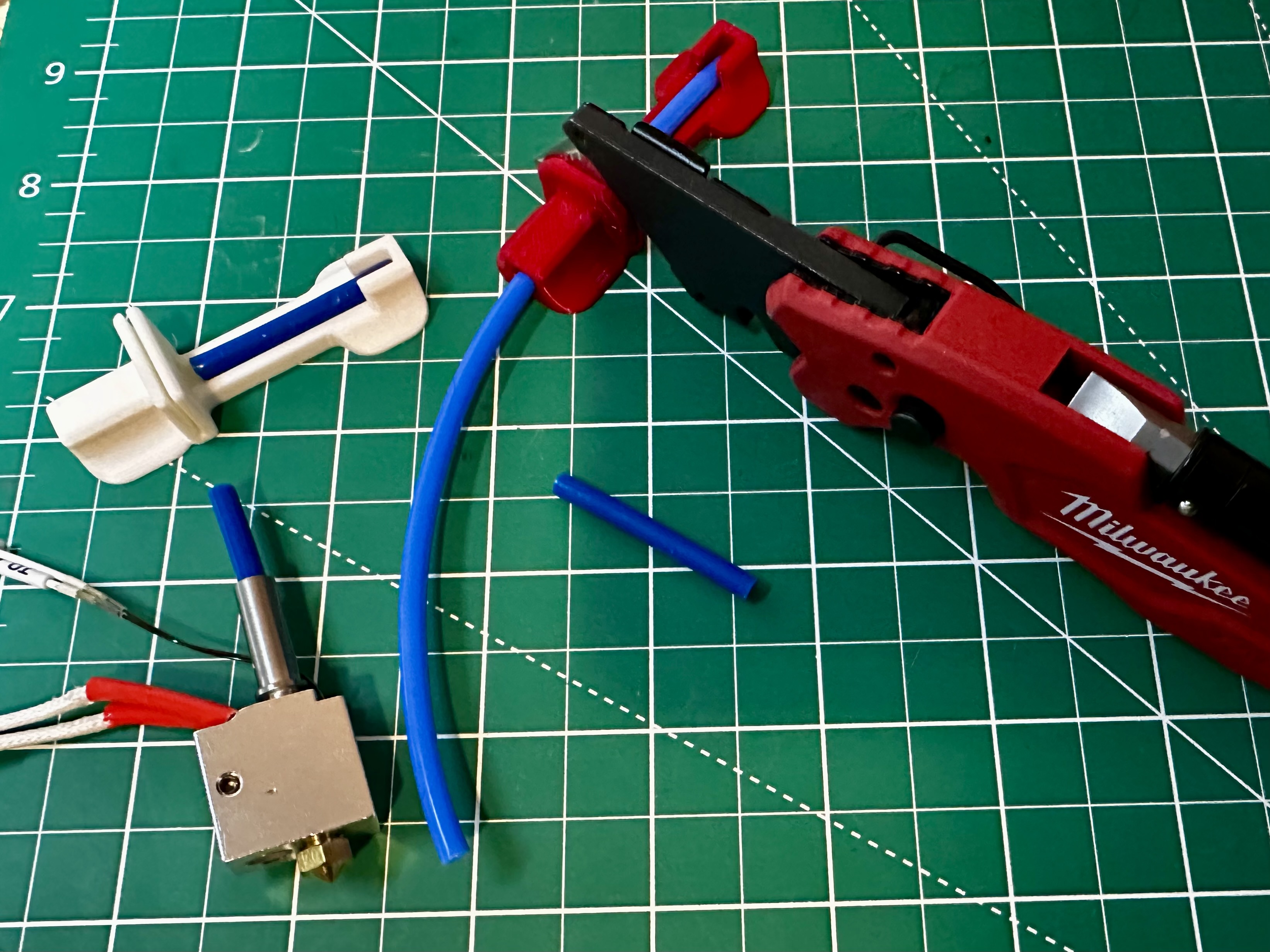Hotend PTFE Cutter Cutting Jig For Anycubic Kobra 2 Max Kobra 2 Pro Kobra 2 Neo Kobra 2 Plus Kobra 2 Also Included Universal PTFE Cutter