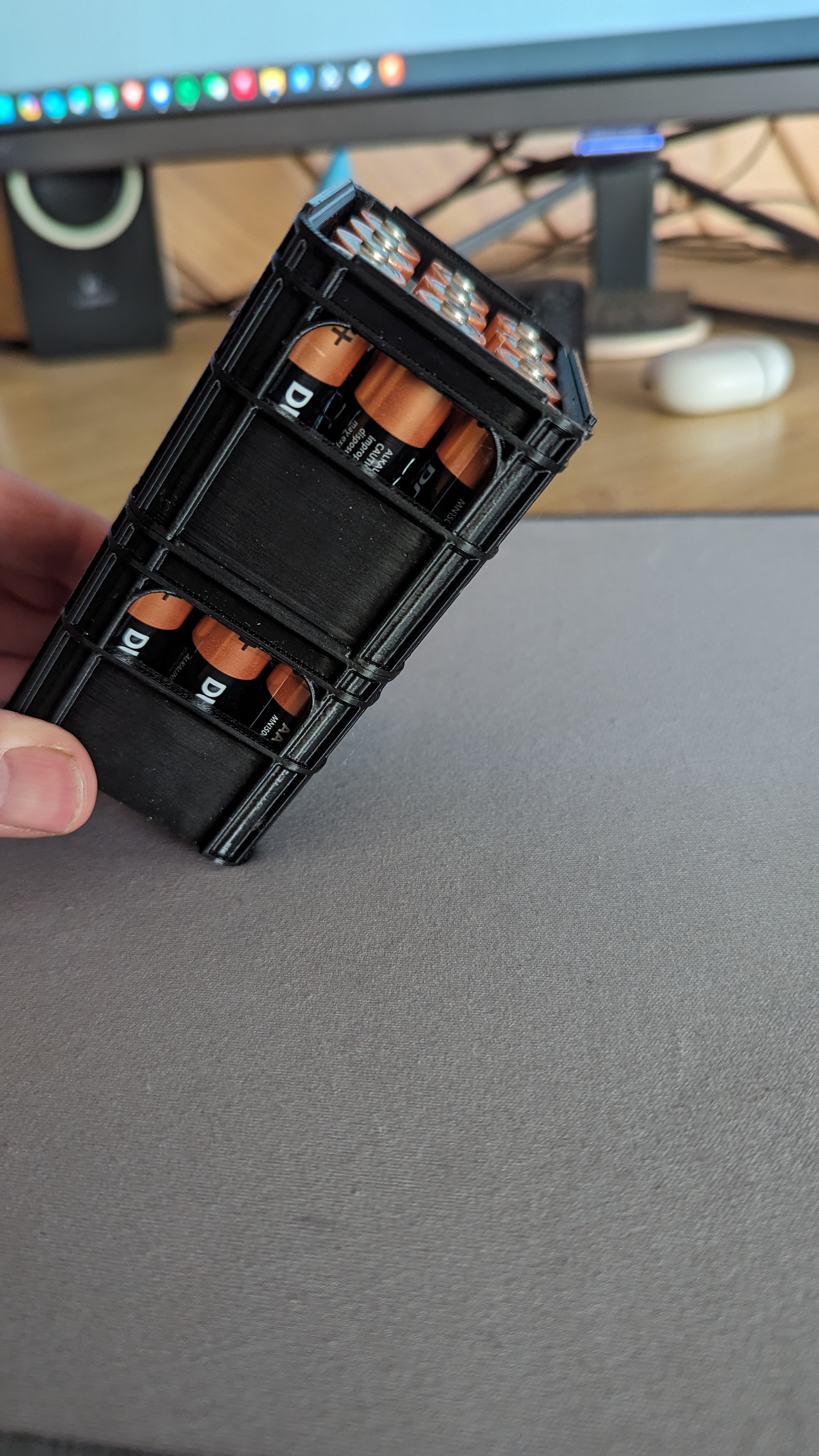 Miniatura 3 do modelo 3D Stackable beer crate for batteries