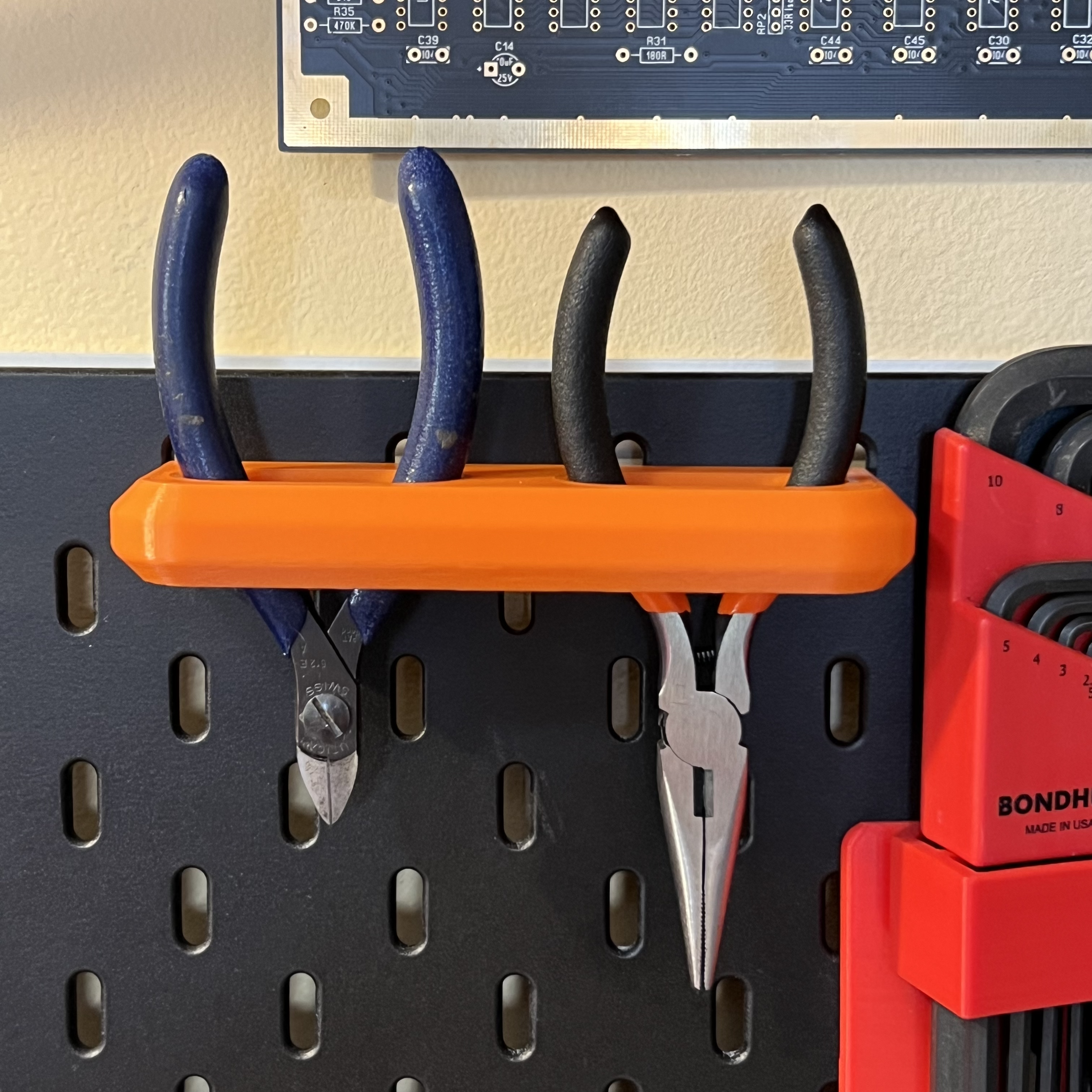 Skadis Pliers Holder