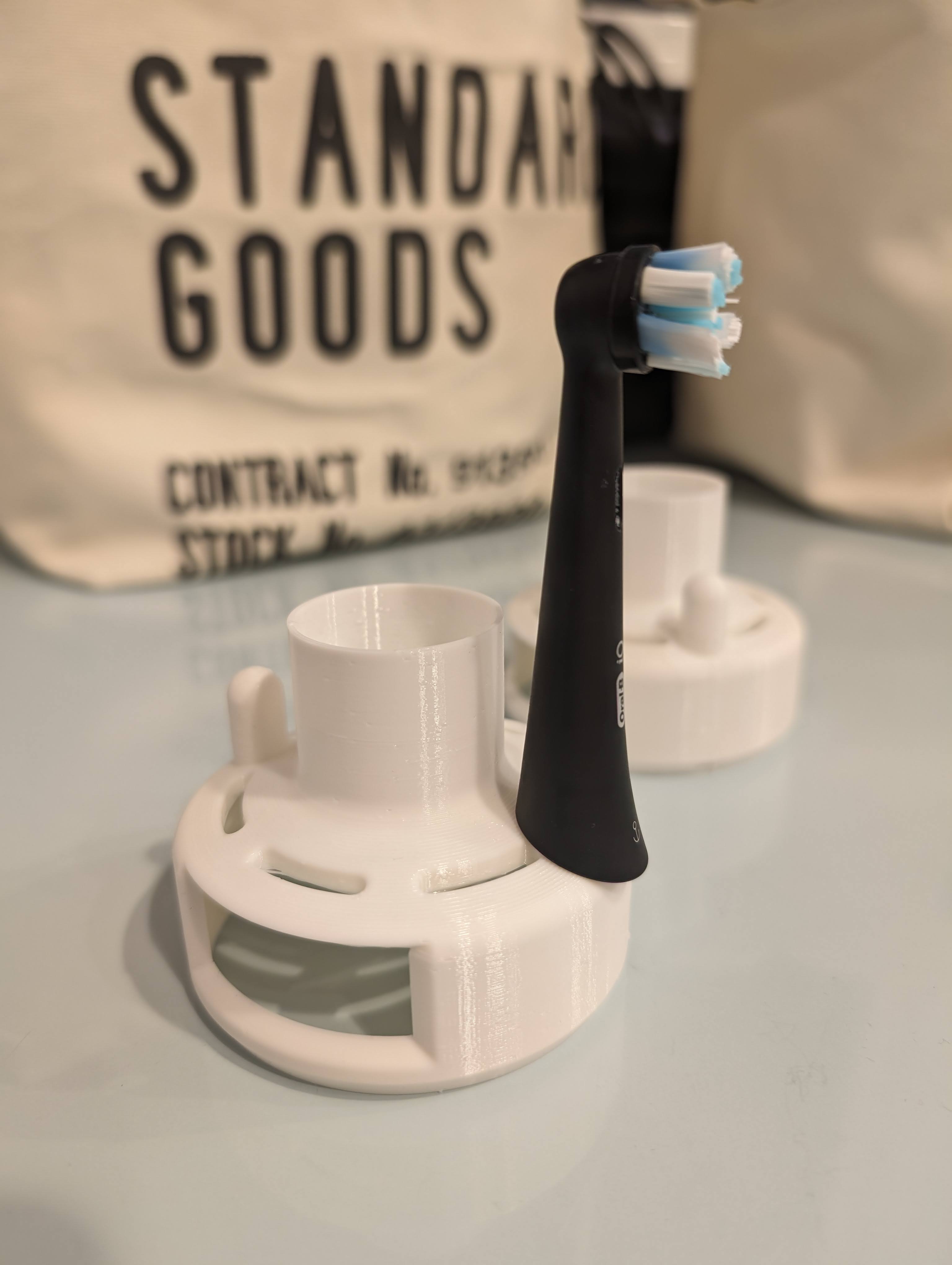 OralB iO 10 Toothbrush holder by Dominik Download free STL model