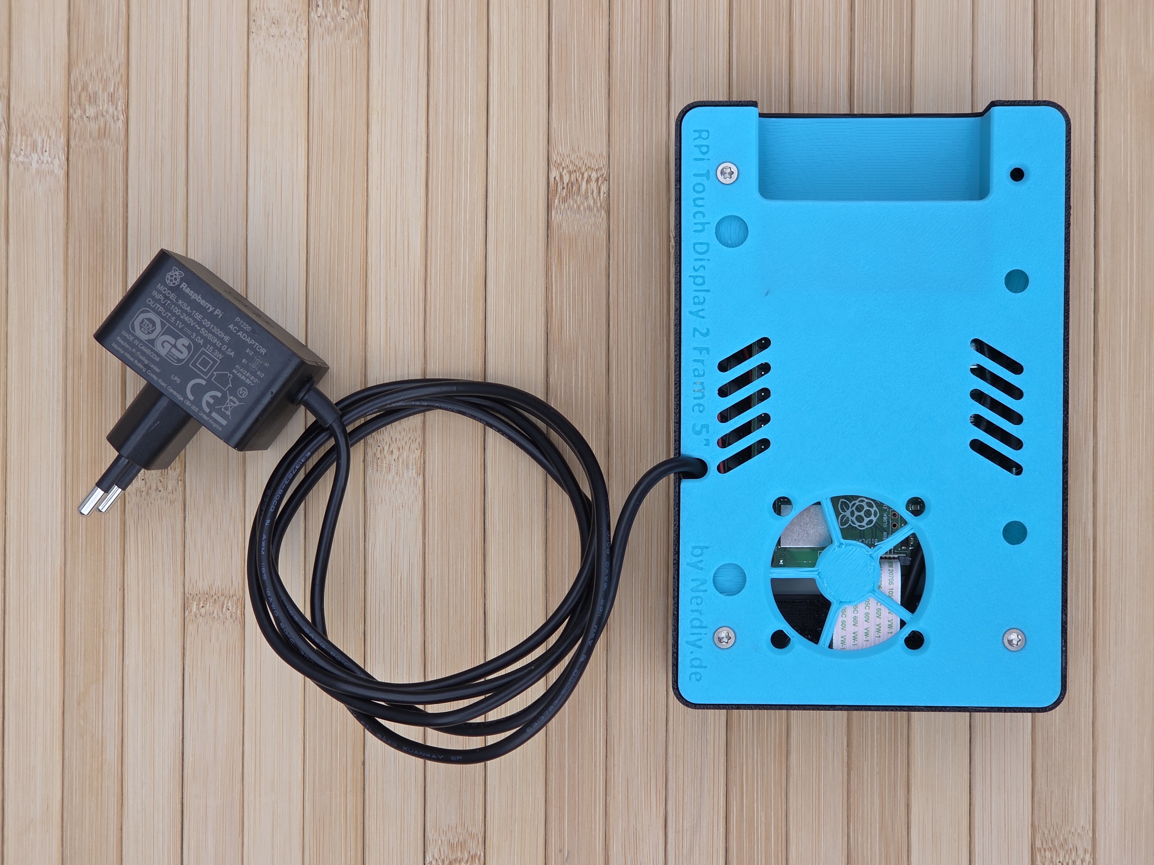 Raspberry Pi 5" Touch Display 2 Frame for RaspberryPi 4 - Horizontal - incl. Cutout - by Nerdiy.de — miniatura 9