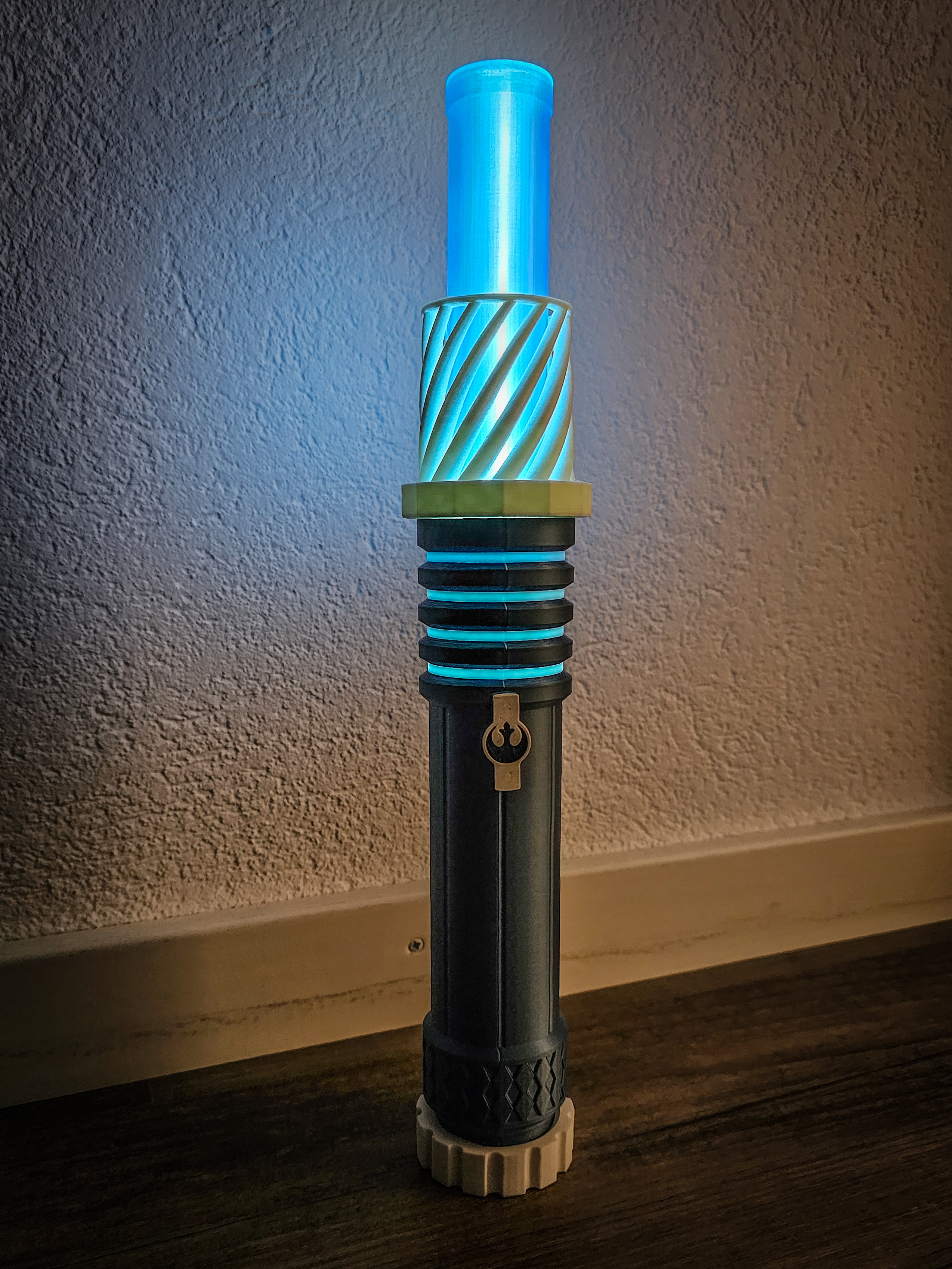 Miniatura 4 do modelo 3D Lightsaber (collapsible)