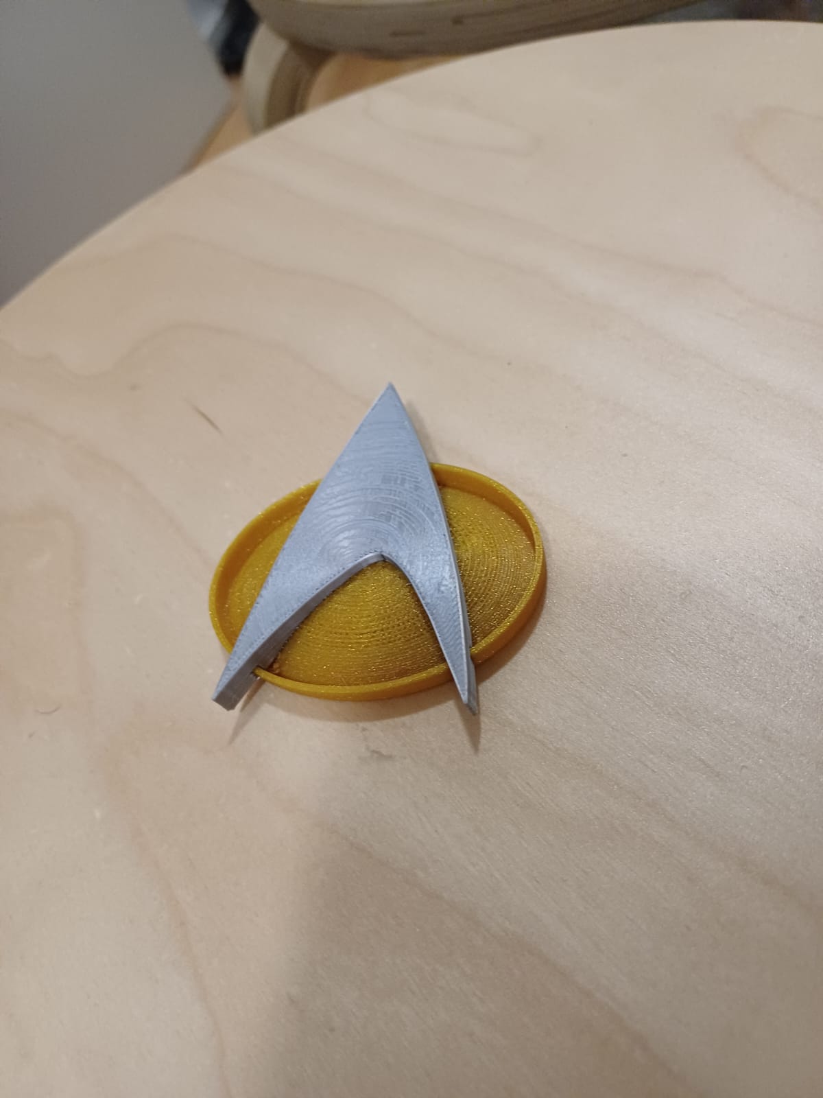 star-trek-tng-badge-by-megatolusalen-download-free-stl-model