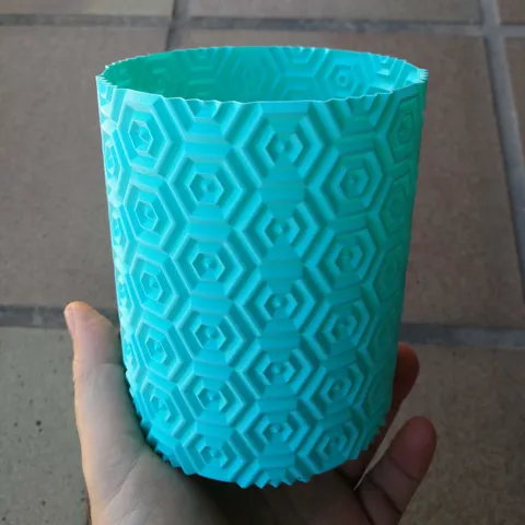 Hexagonal pattern vase (vase mode)
